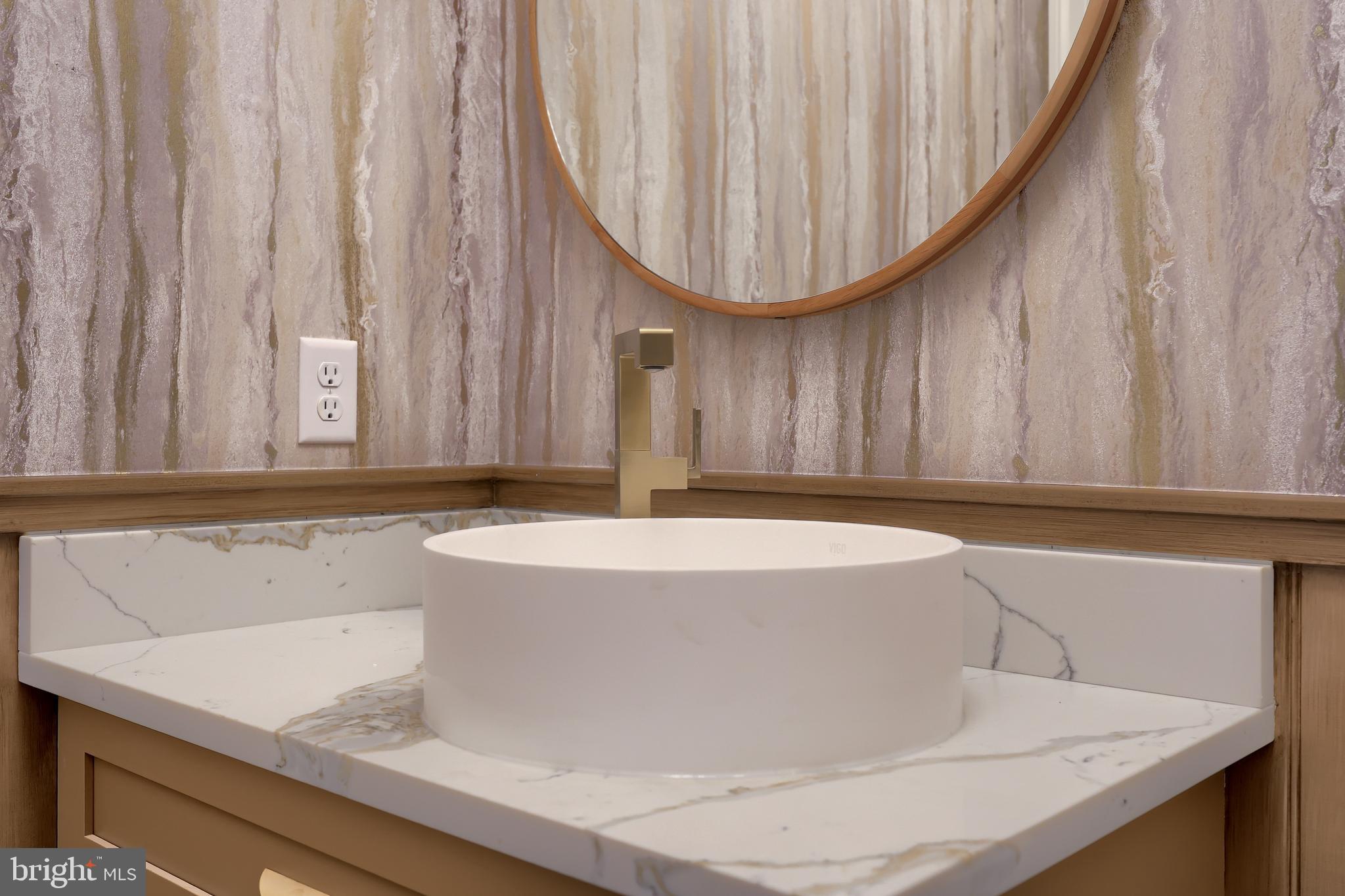 Real estate listing preview #12