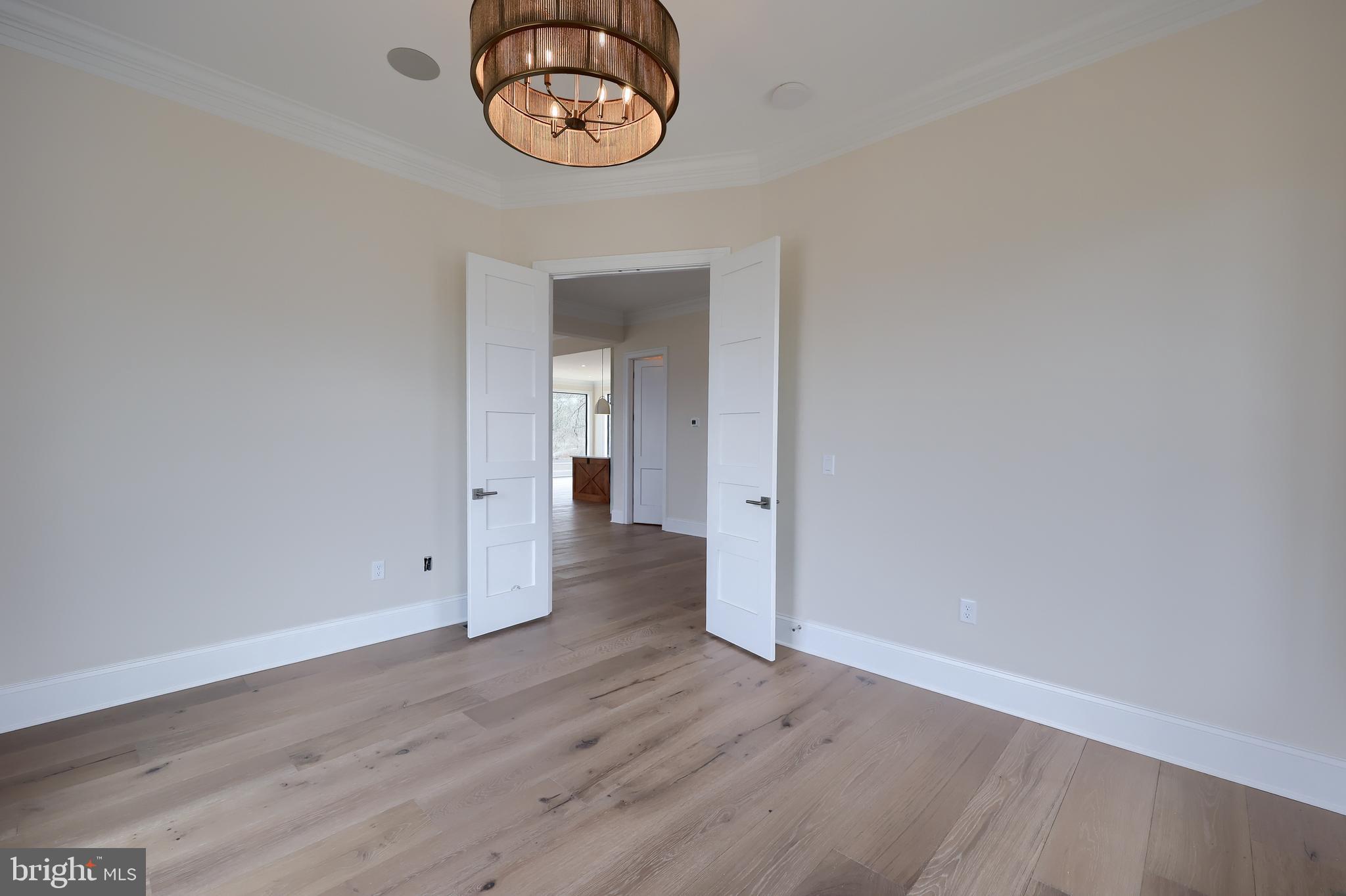 Real estate listing preview #7