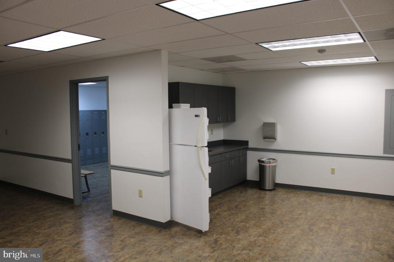 Real estate listing preview #4