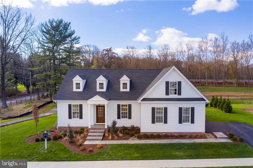 Real estate listing preview #1