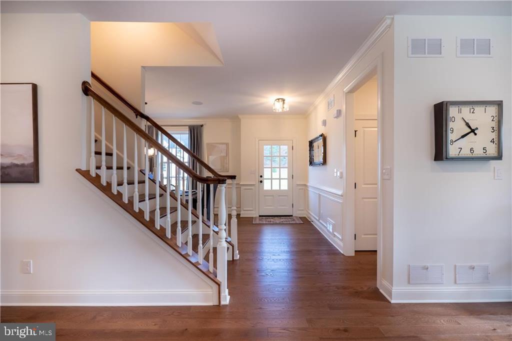 Real estate listing preview #16