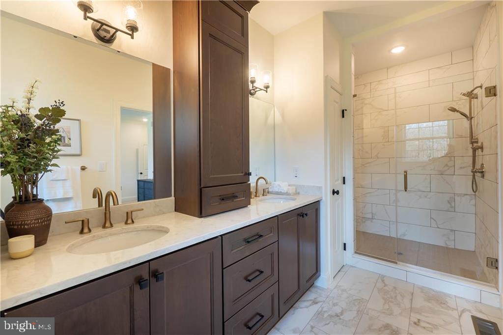 Real estate listing preview #32