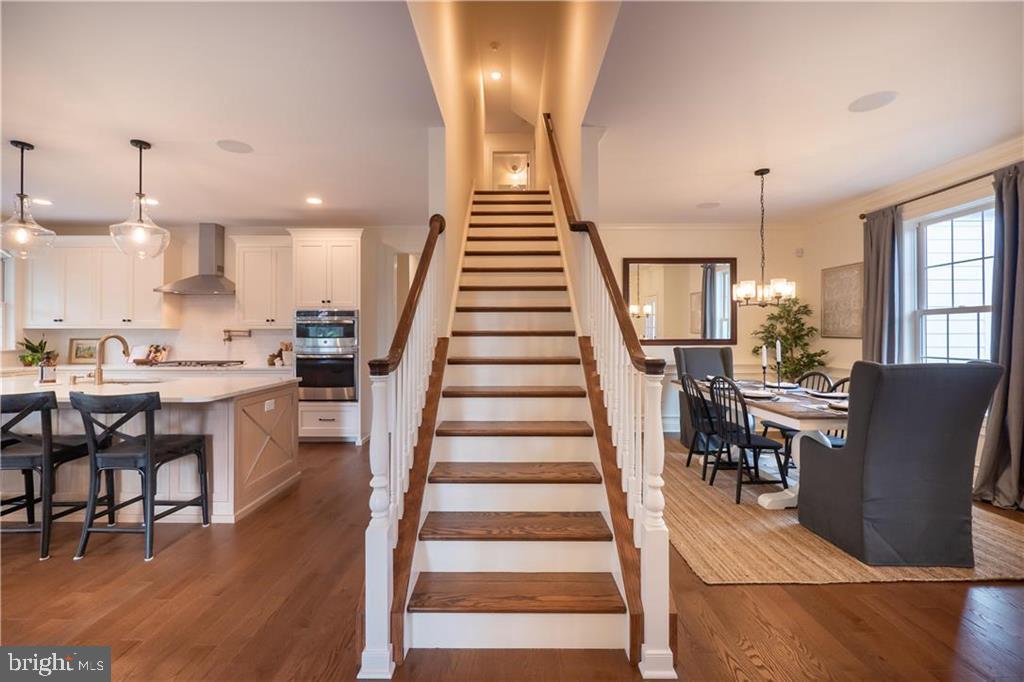 Real estate listing preview #3