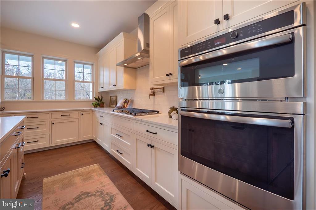 Real estate listing preview #23