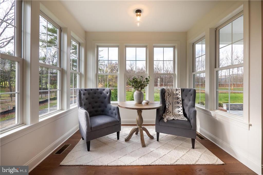 Real estate listing preview #11