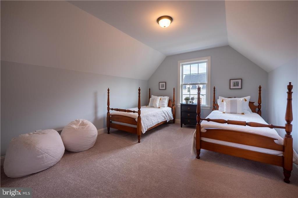 Real estate listing preview #37