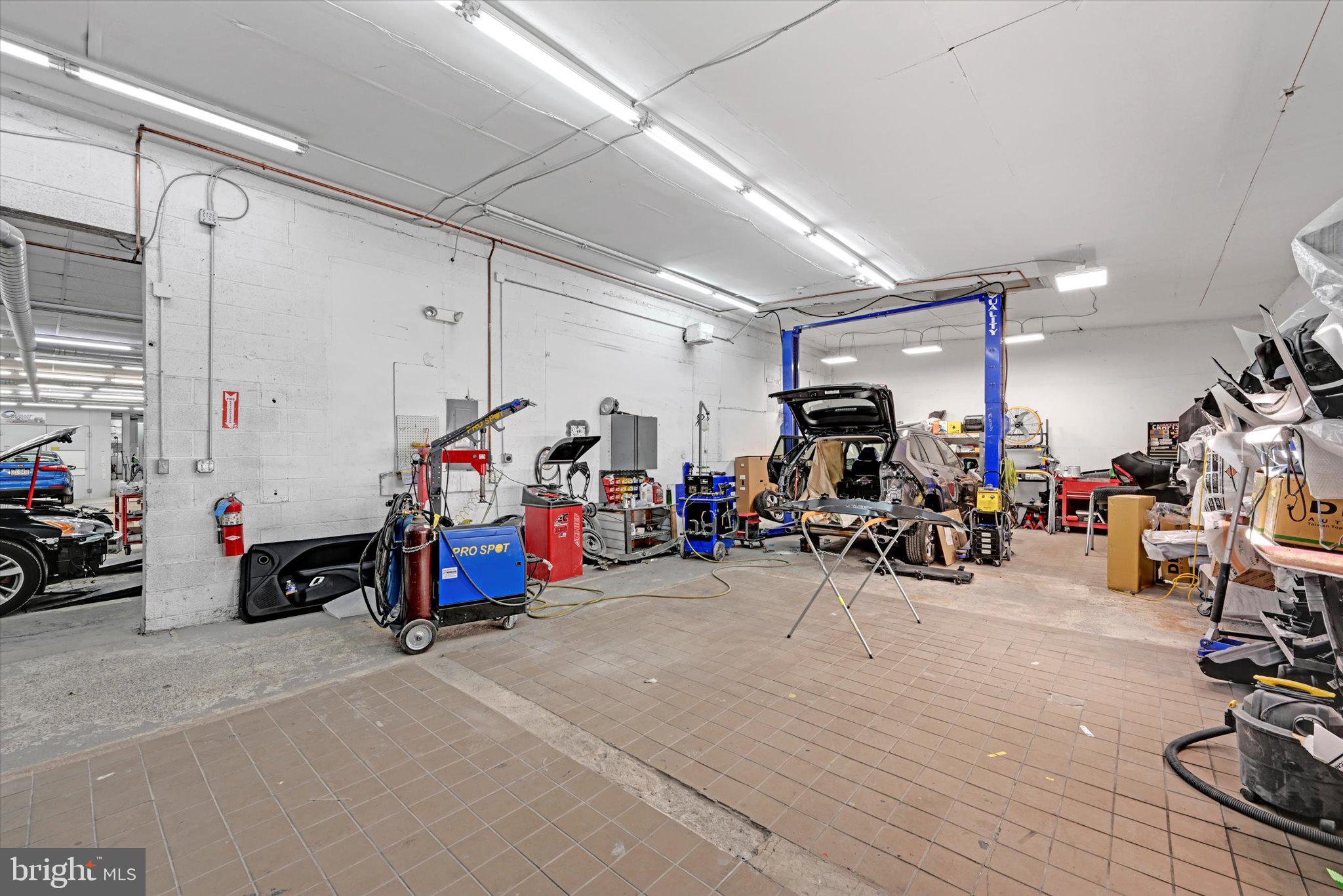 Real estate listing preview #15