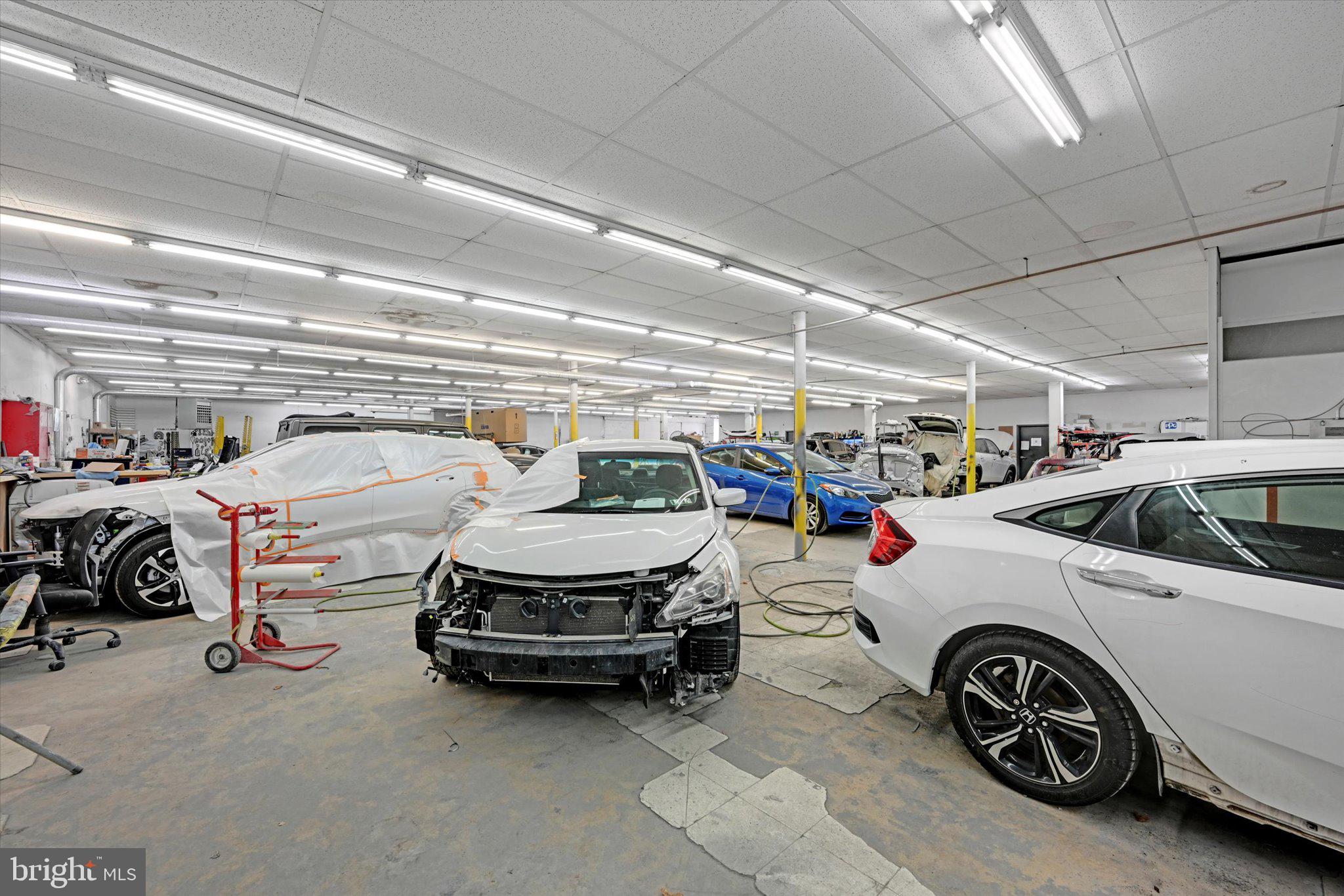 Real estate listing preview #11