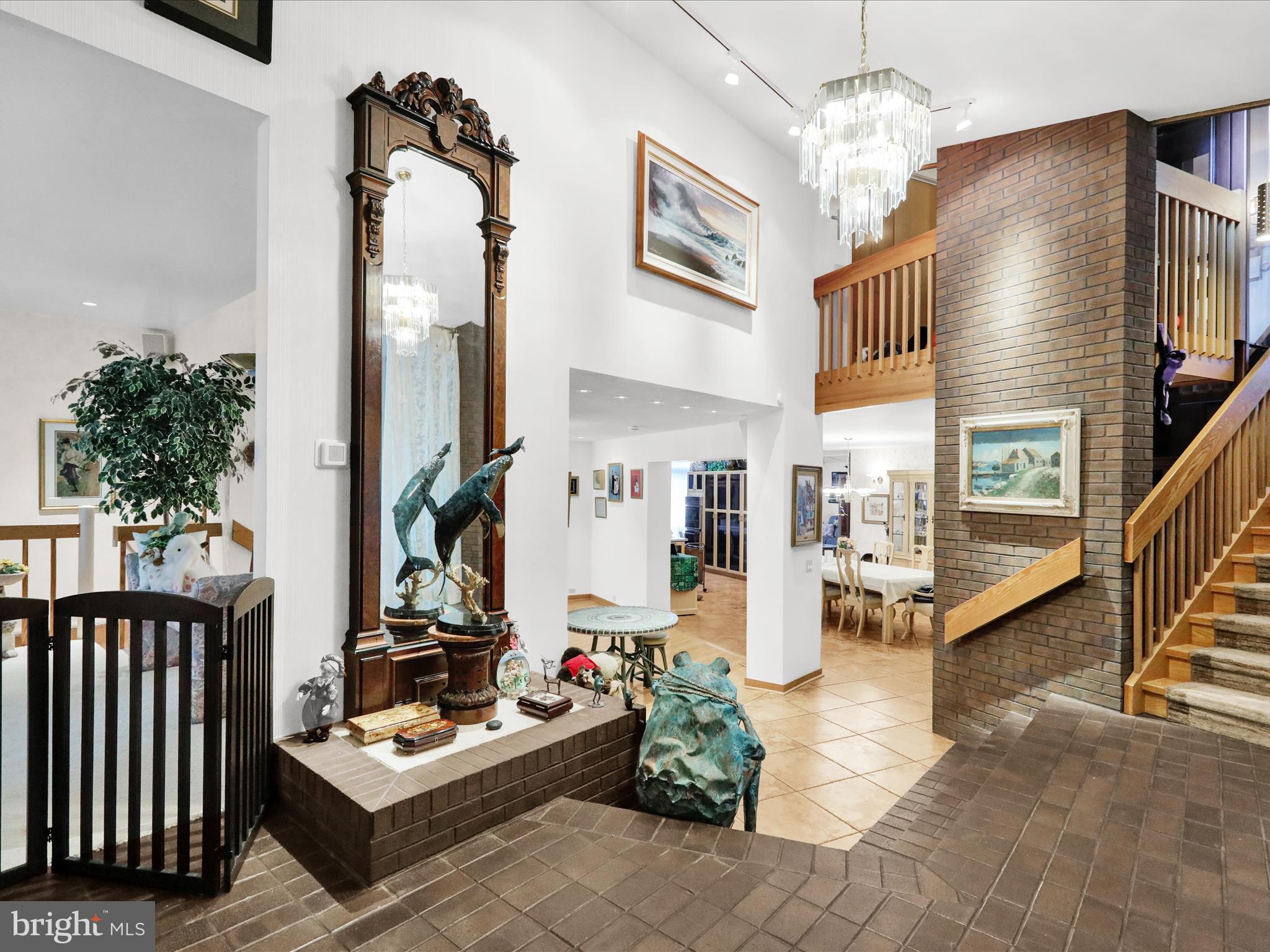 Real estate listing preview #8