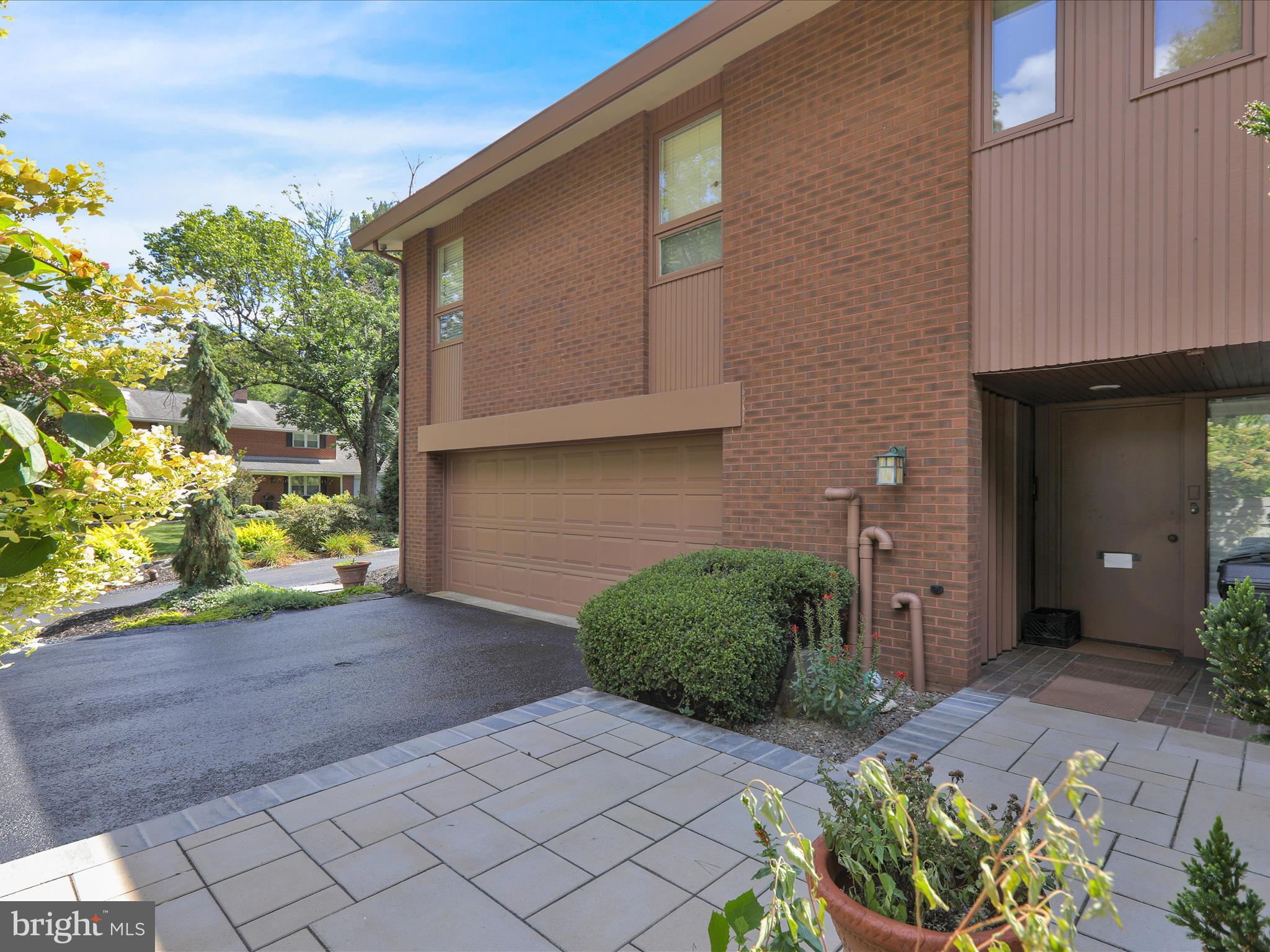 Real estate listing preview #64