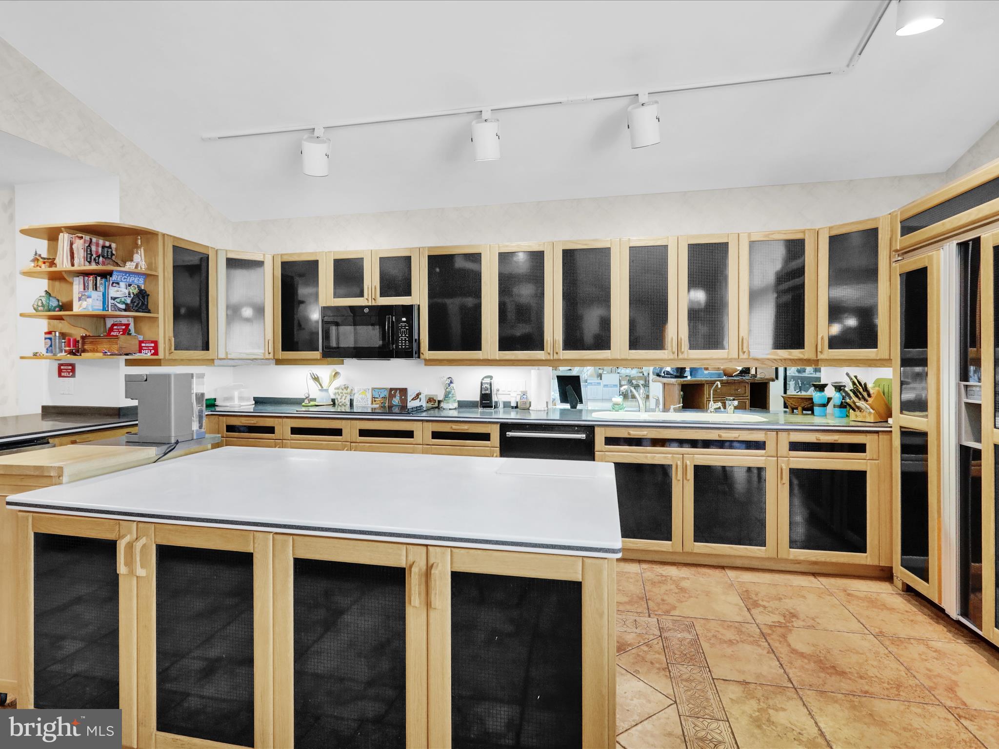 Real estate listing preview #26