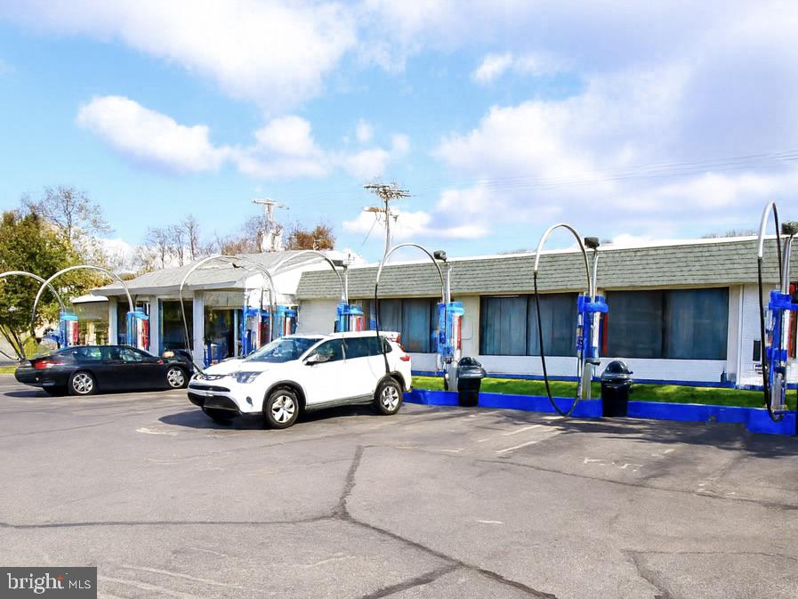 Real estate listing preview #13