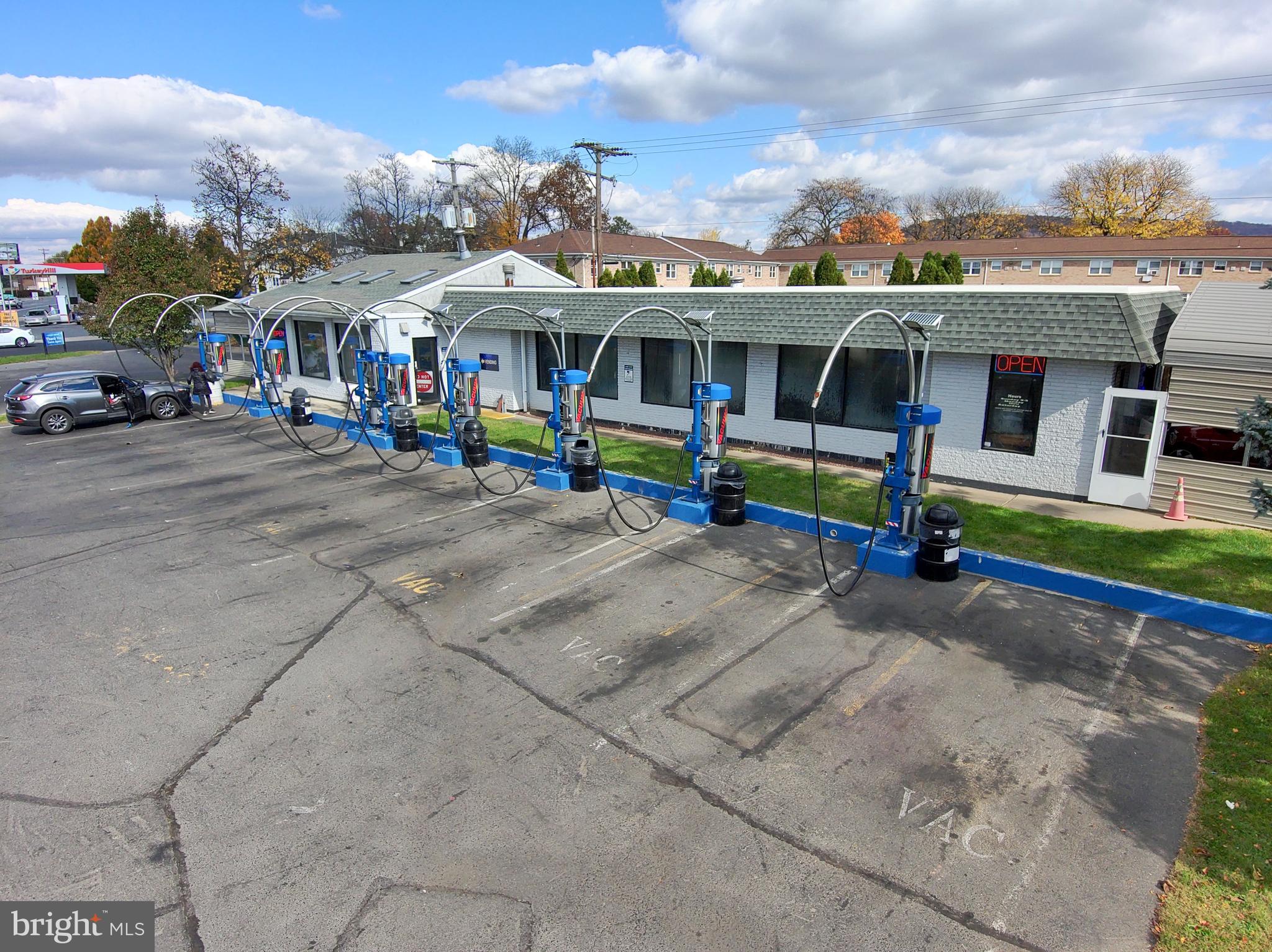 Real estate listing preview #9