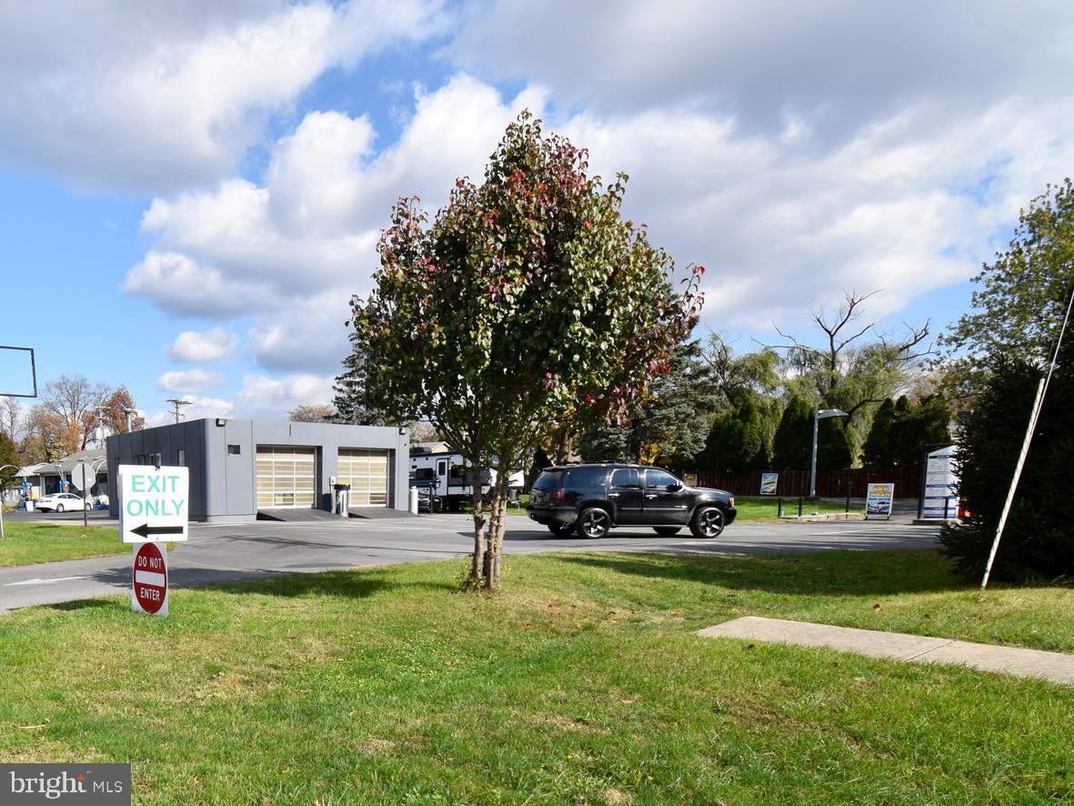 Real estate listing preview #15