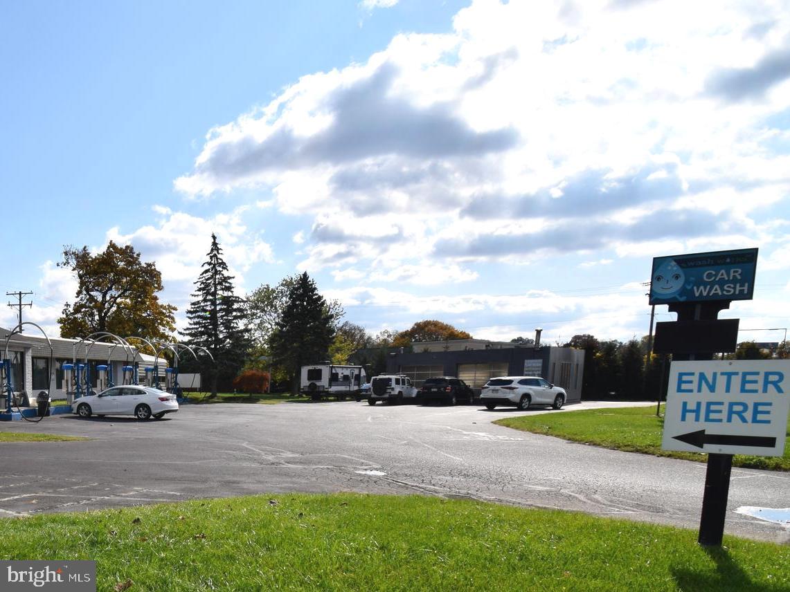 Real estate listing preview #18