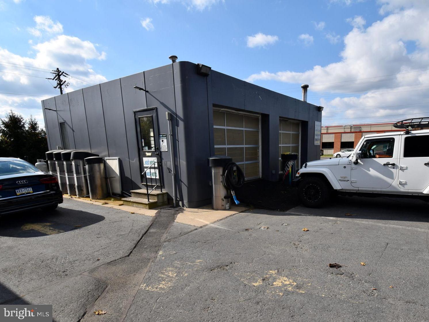 Real estate listing preview #25