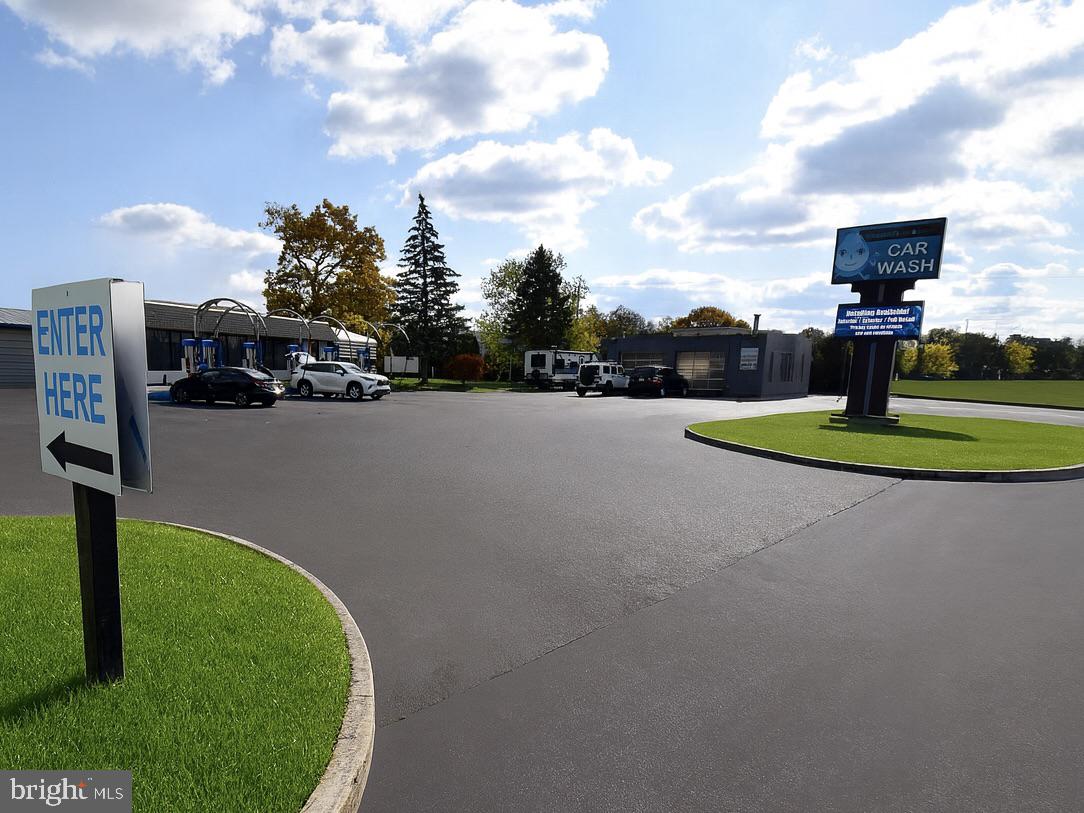 Real estate listing preview #7