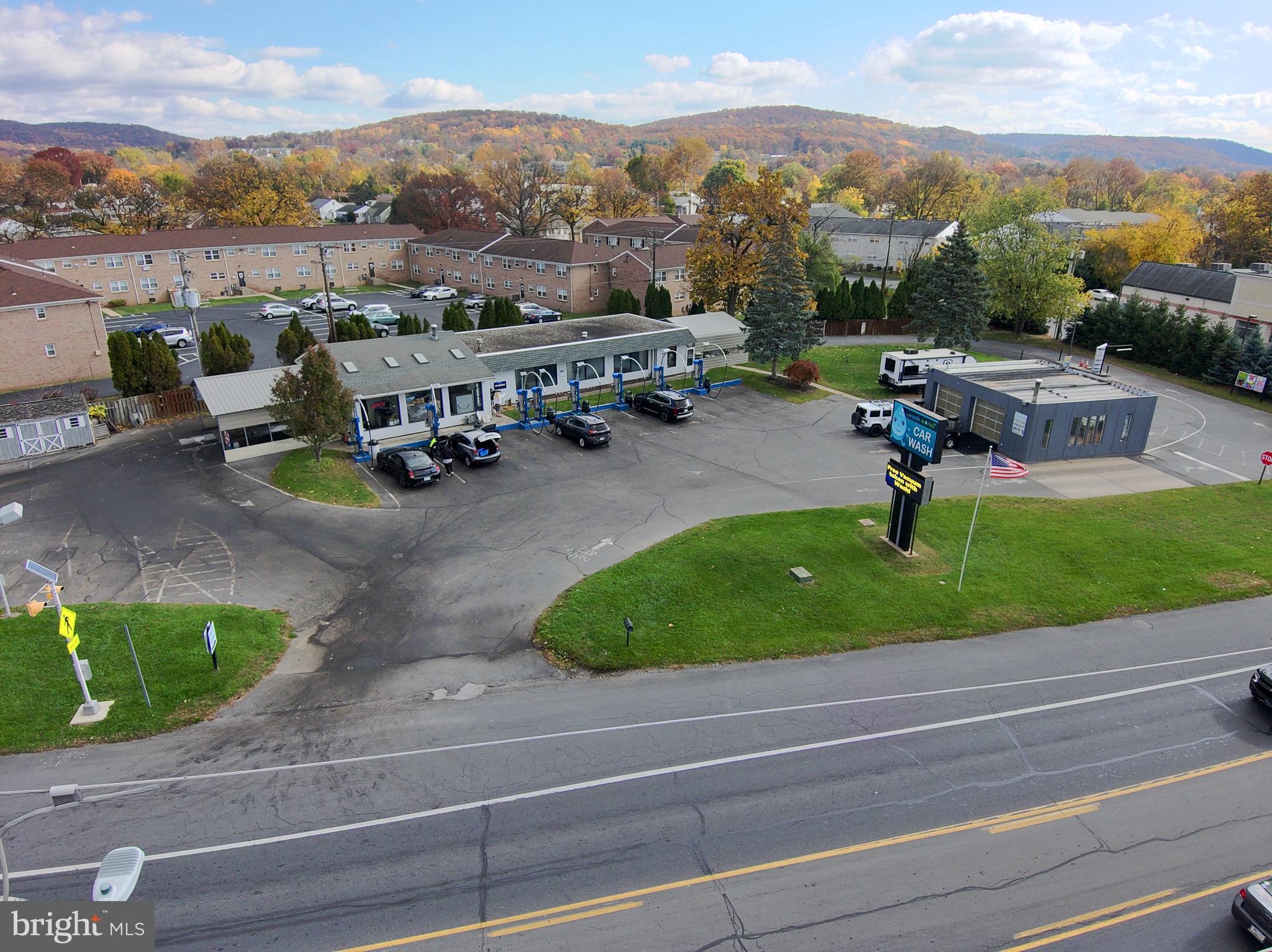 Real estate listing preview #34