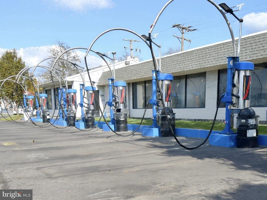 Real estate listing preview #8