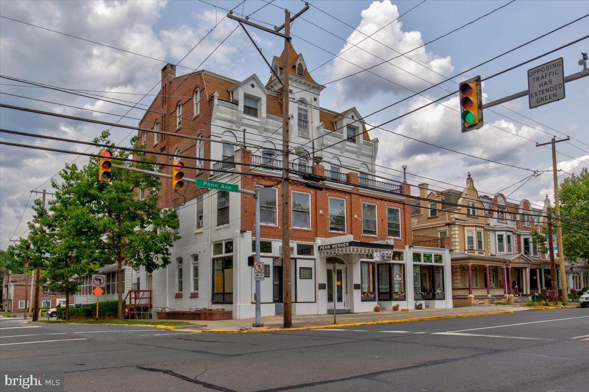 Real estate listing preview #1