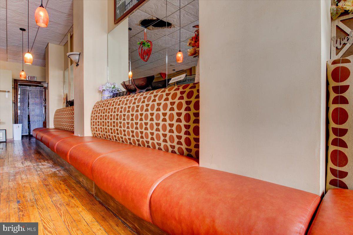 Real estate listing preview #11