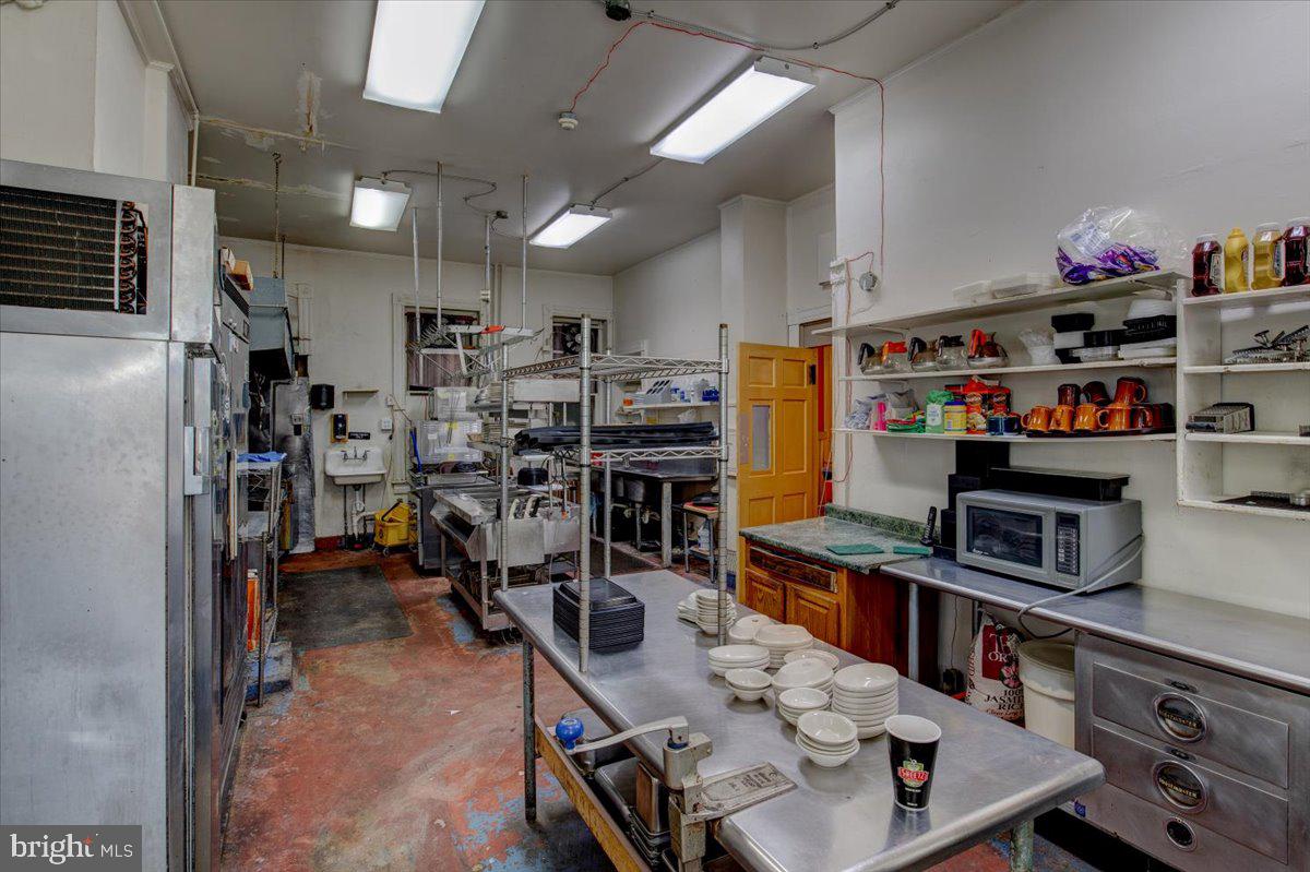 Real estate listing preview #24