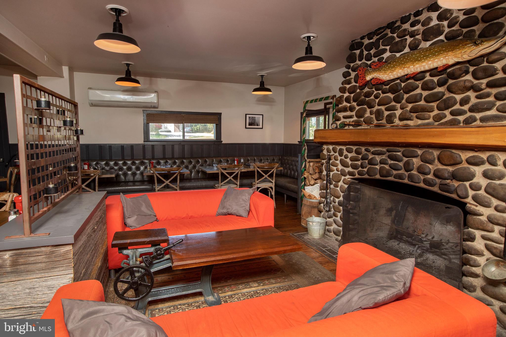 Real estate listing preview #14