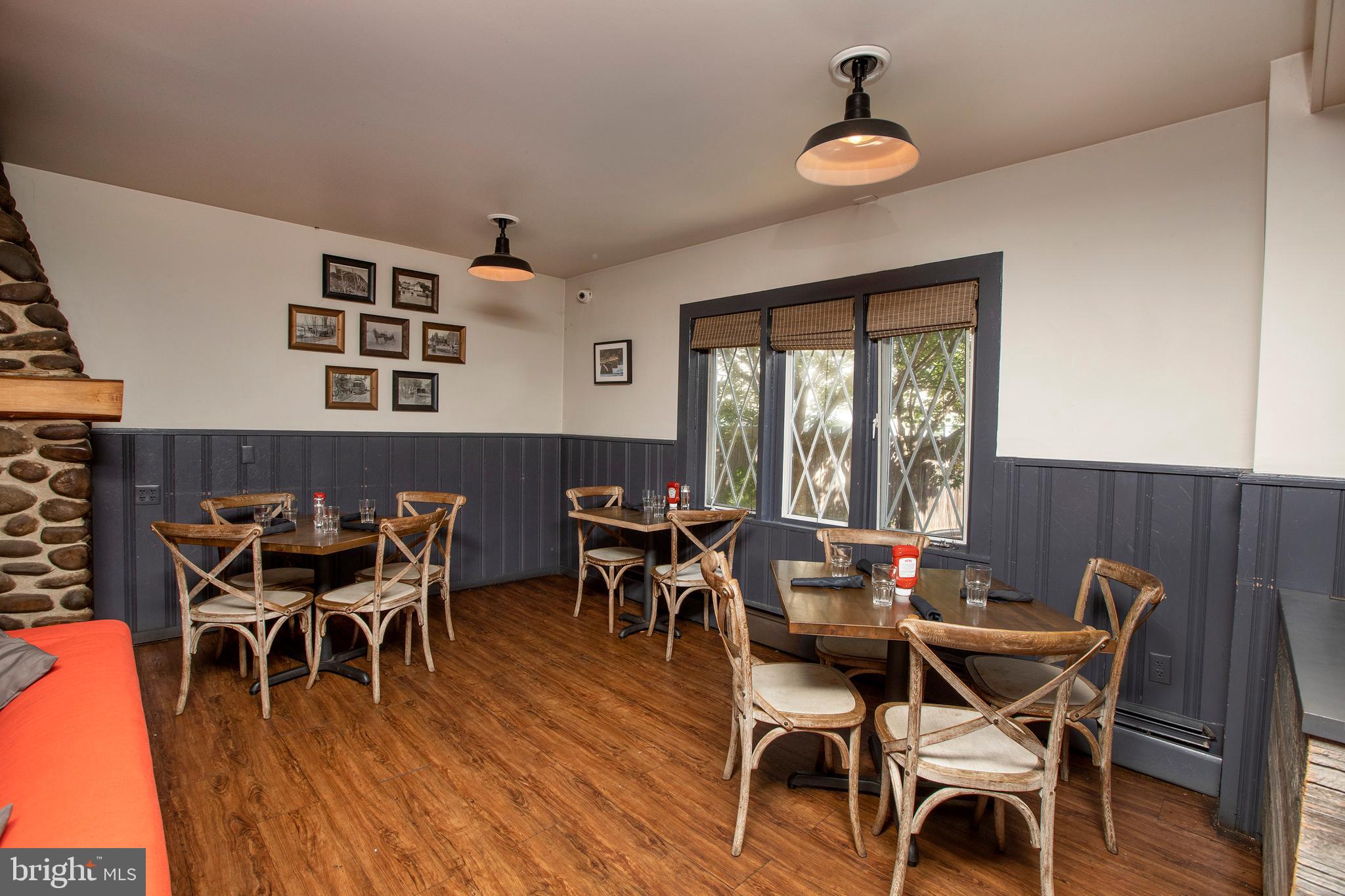 Real estate listing preview #12