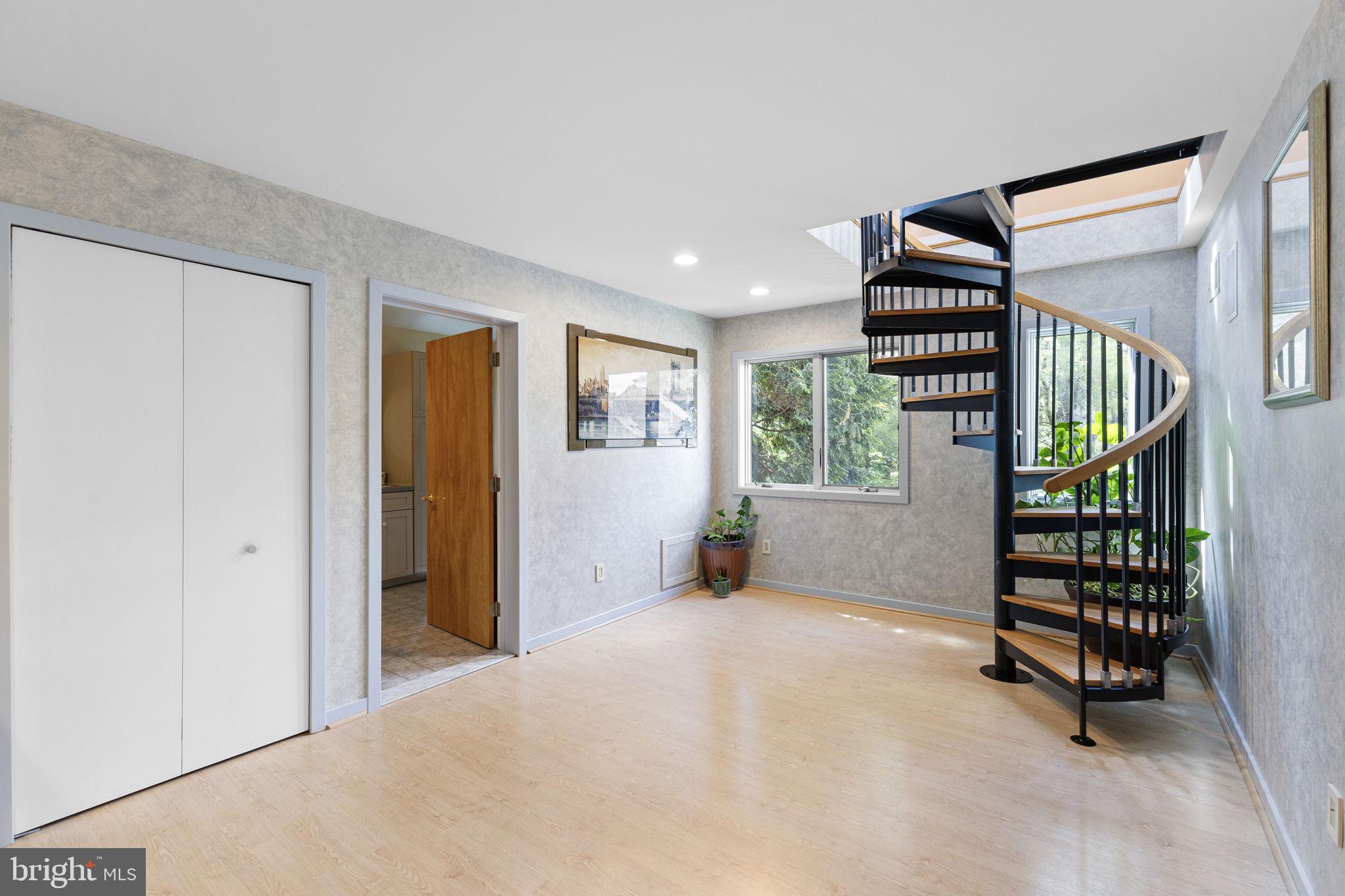 Real estate listing preview #30