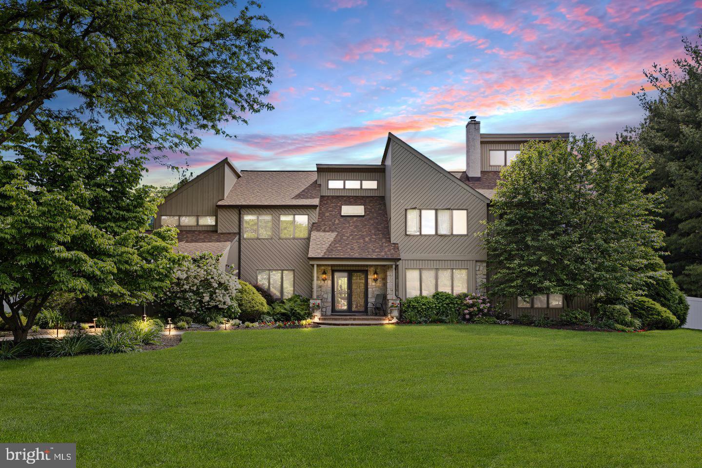 Real estate listing preview #3