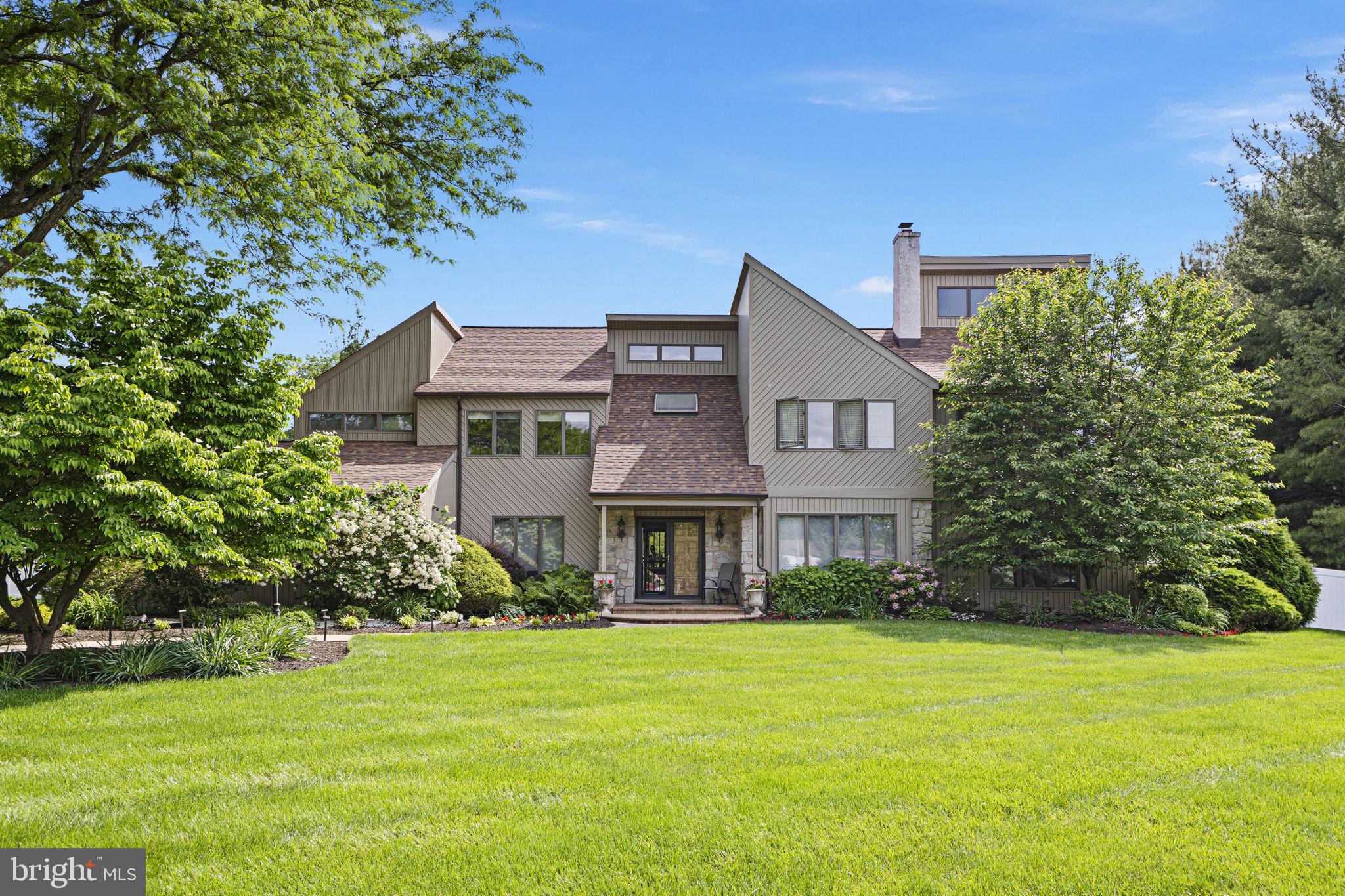 Real estate listing preview #2