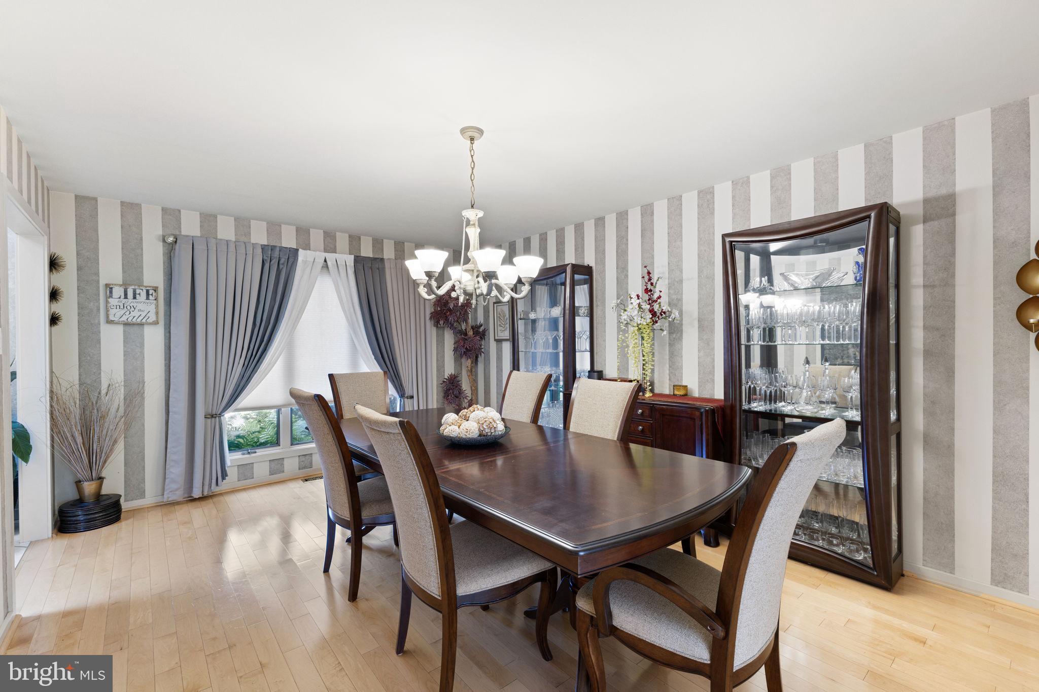 Real estate listing preview #10