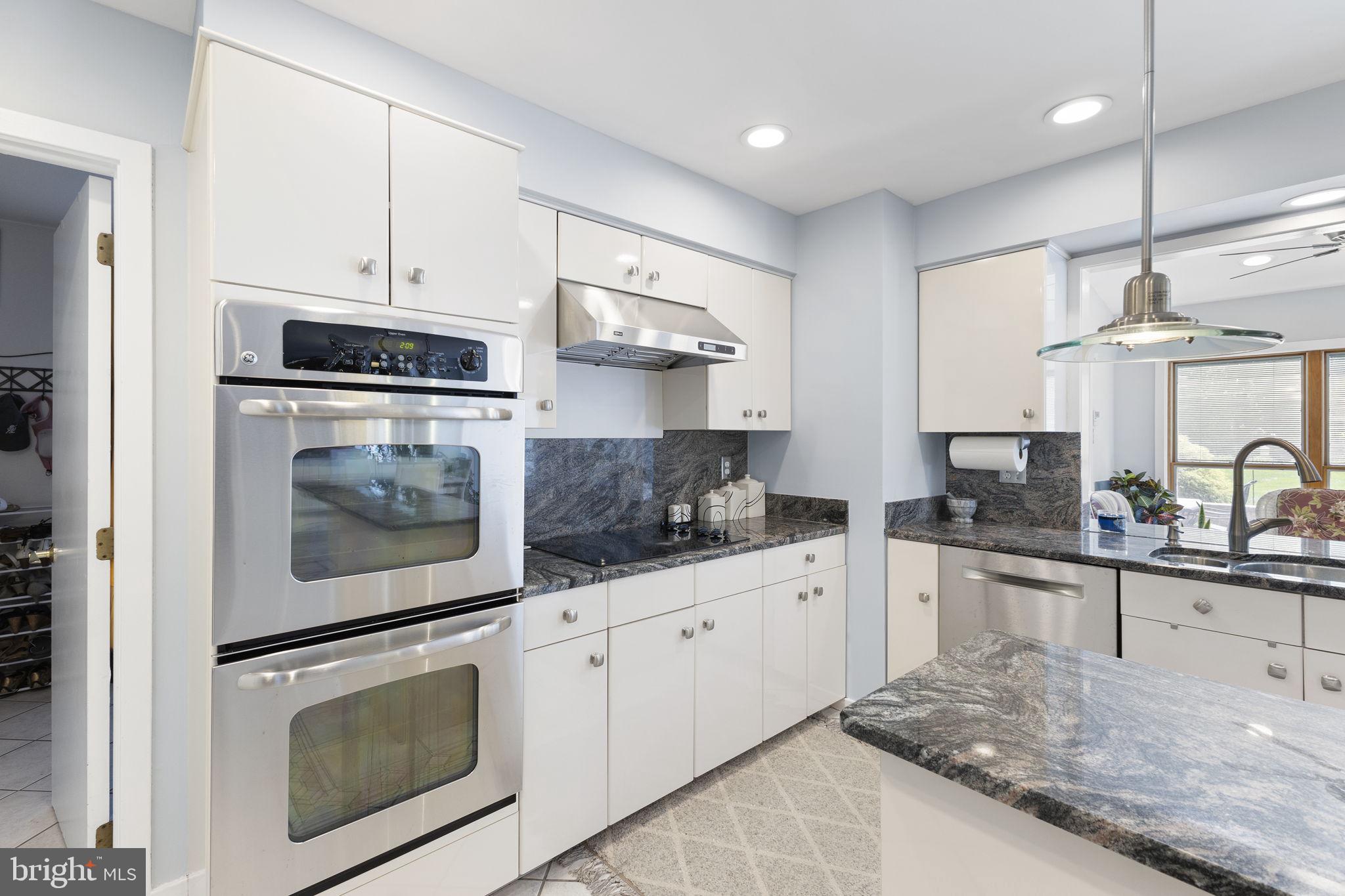 Real estate listing preview #13