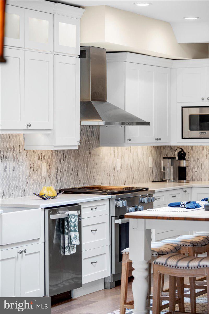 Real estate listing preview #12