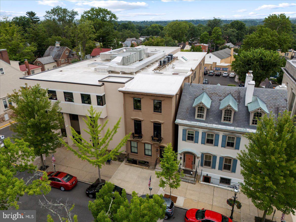 Real estate listing preview #4