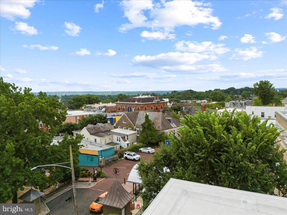 Real estate listing preview #42