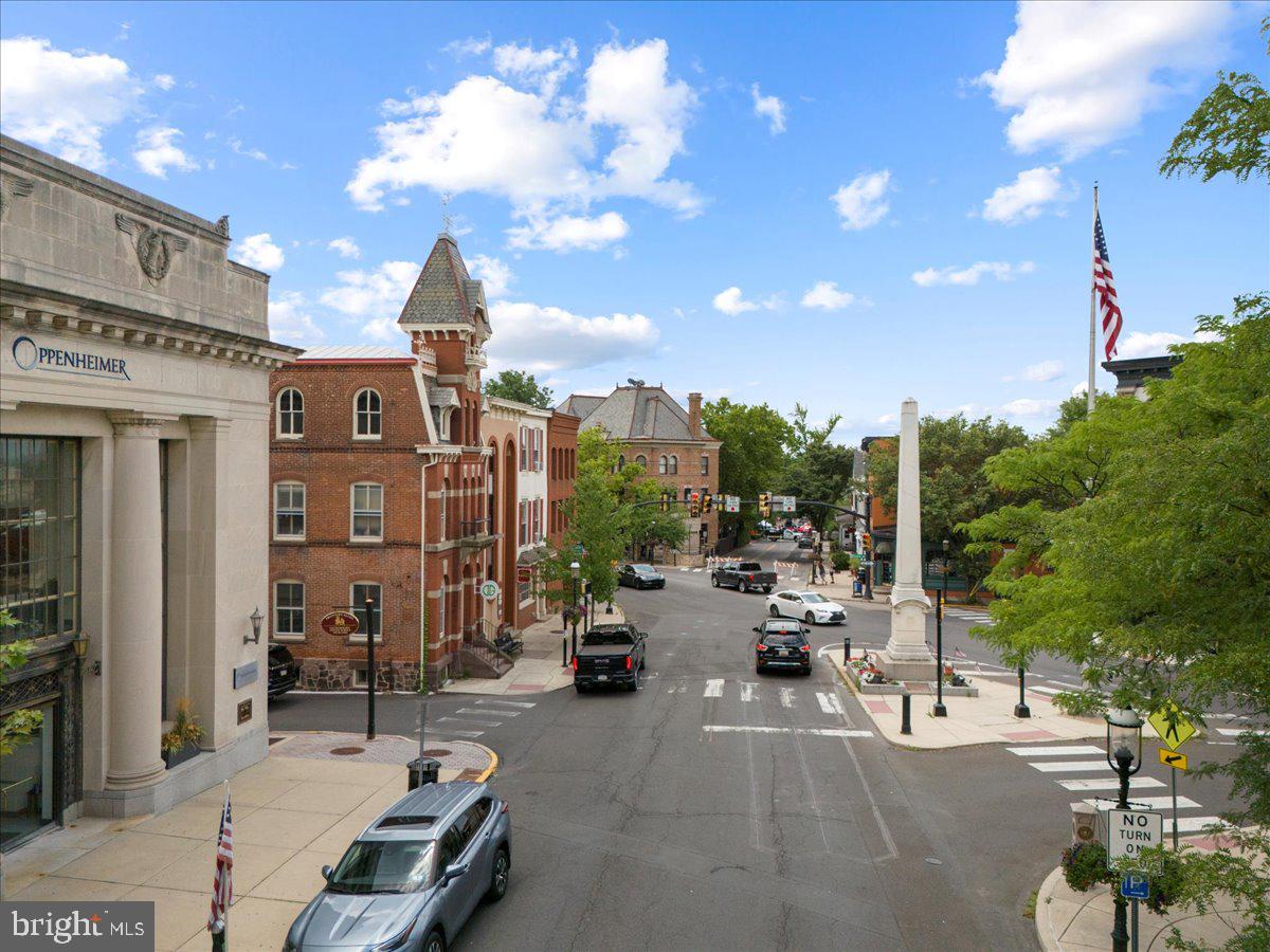 Real estate listing preview #45