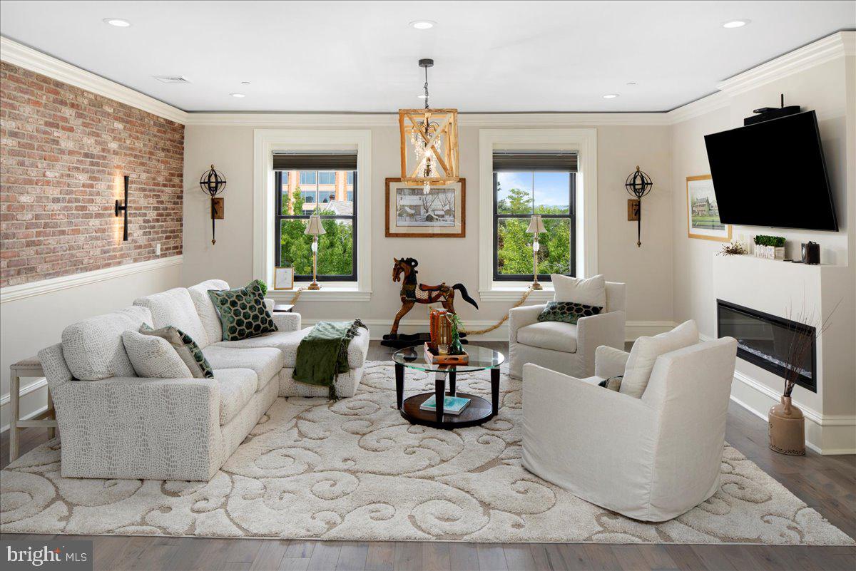 Real estate listing preview #15