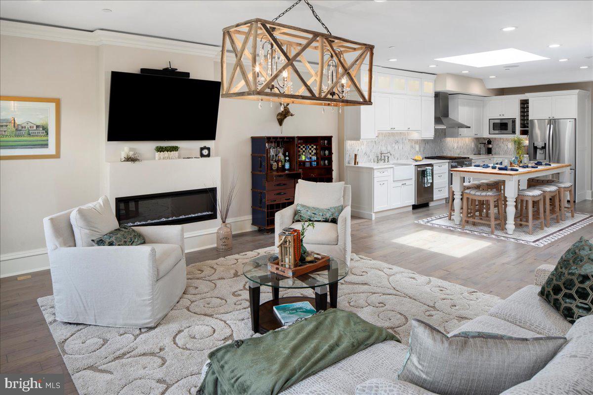 Real estate listing preview #18