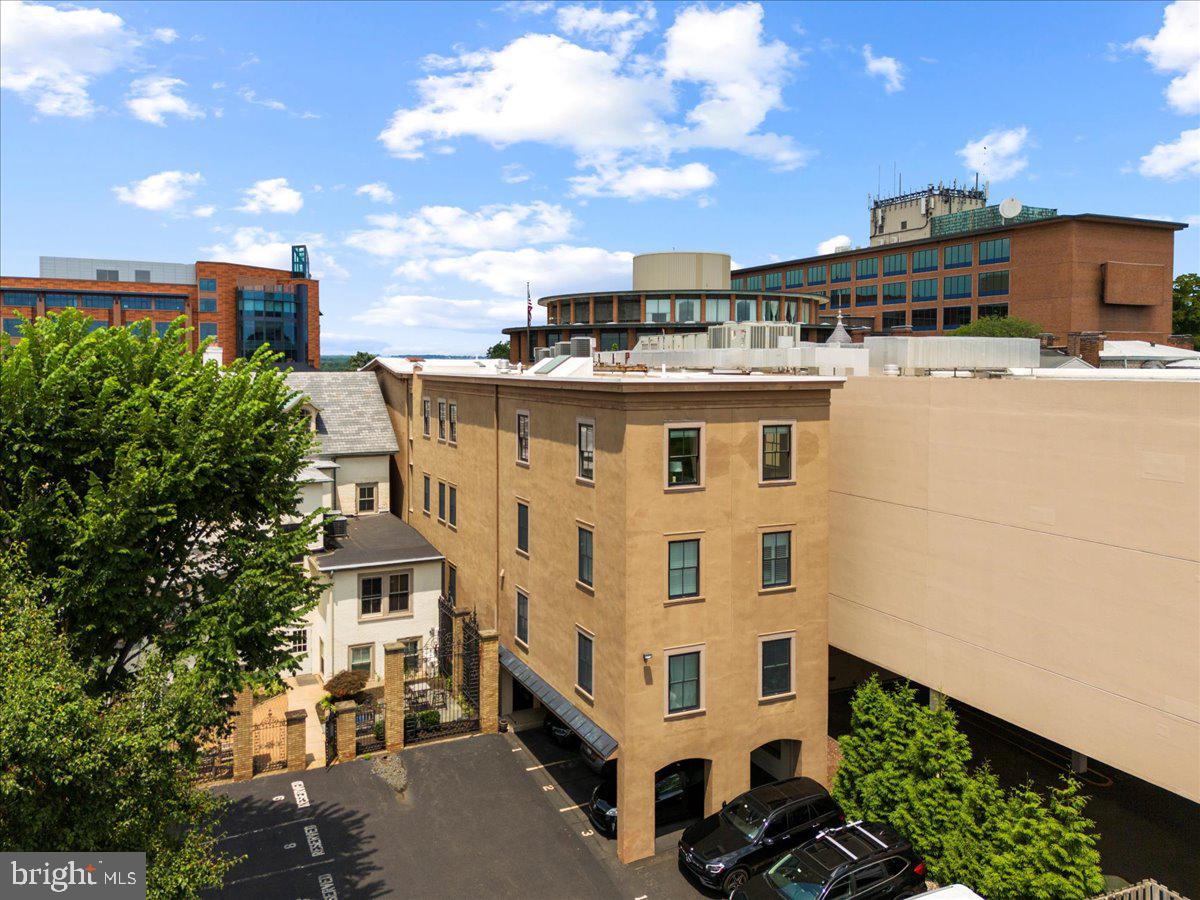 Real estate listing preview #38