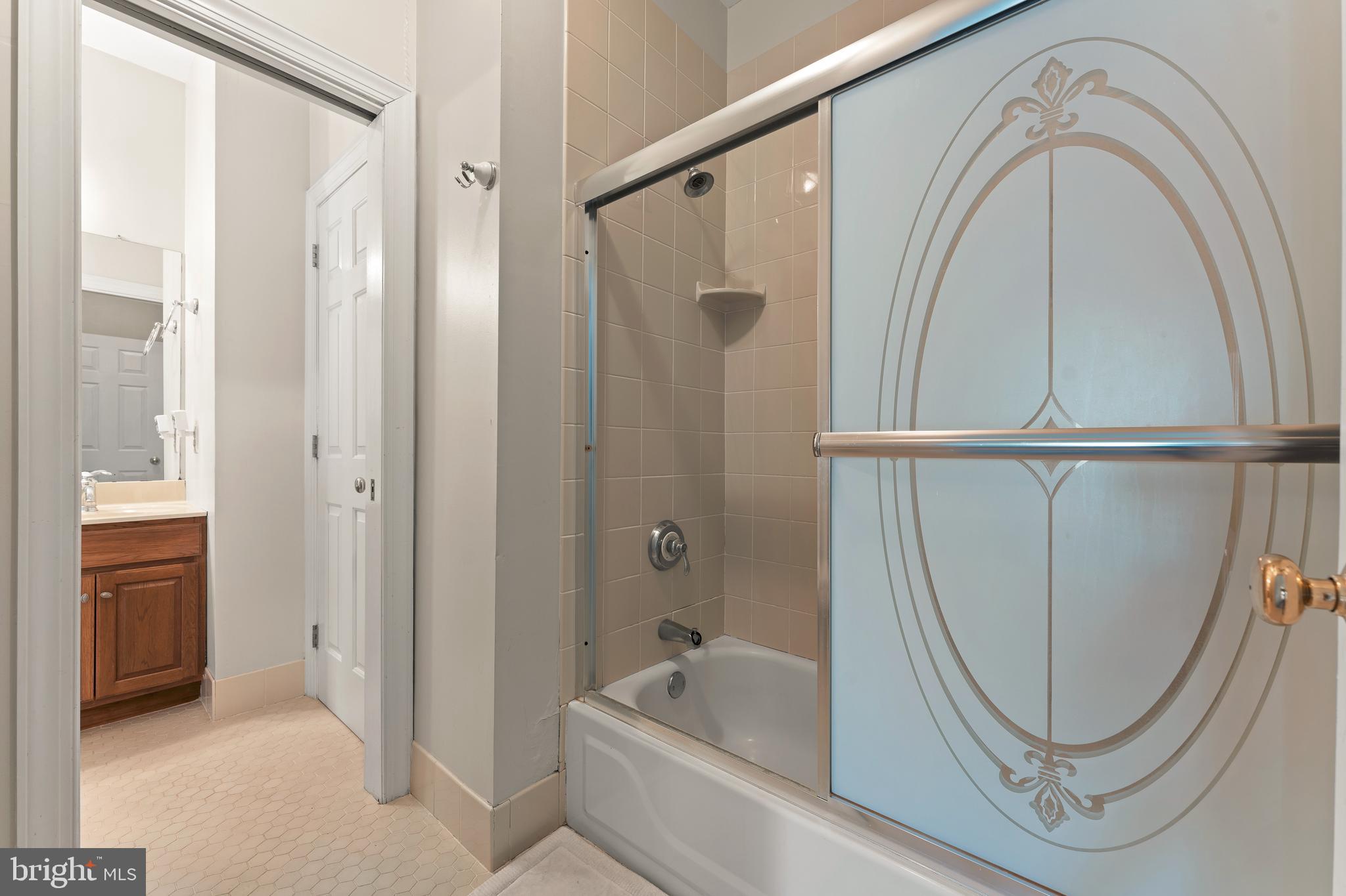 Real estate listing preview #32