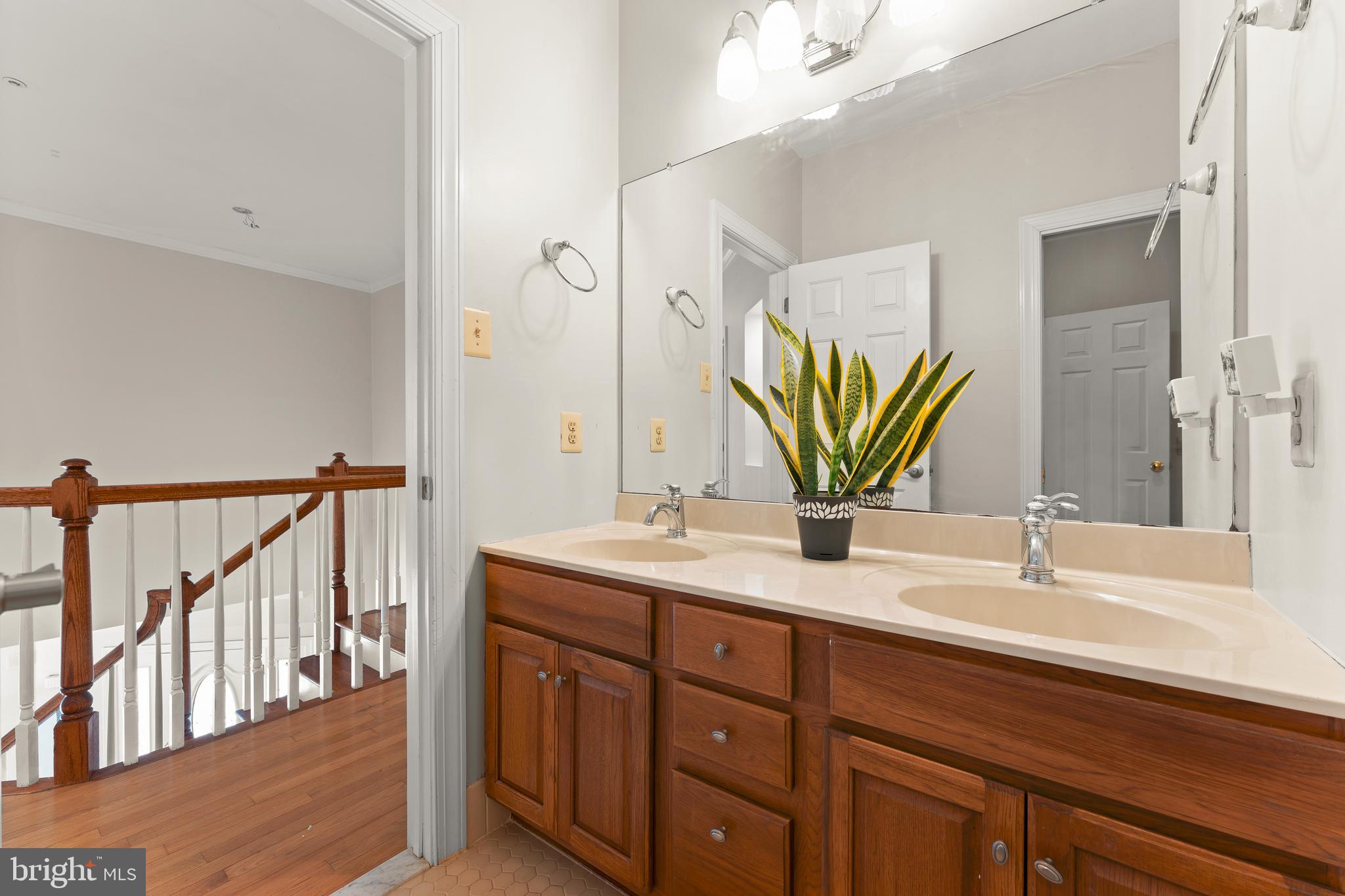 Real estate listing preview #33