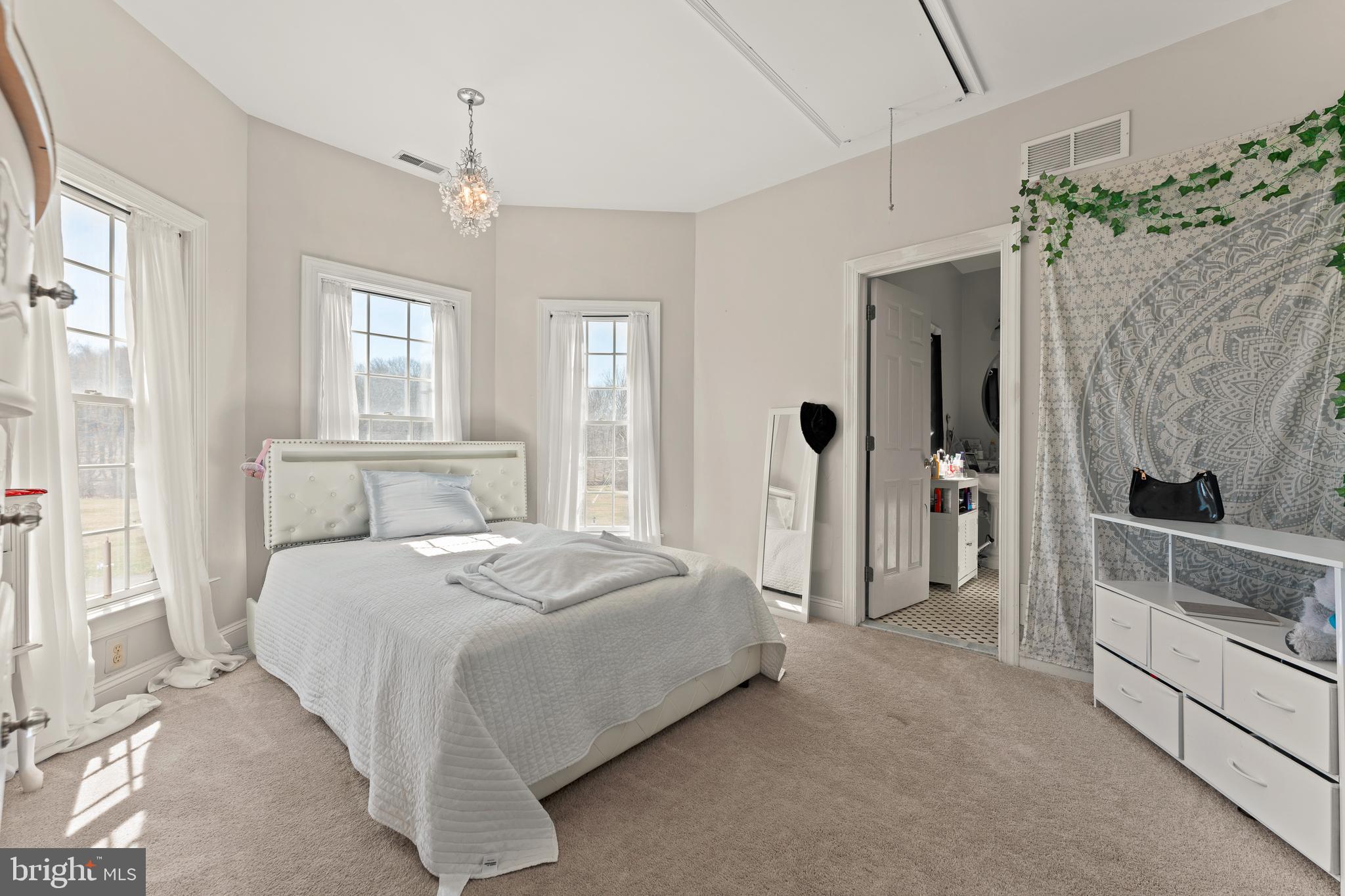 Real estate listing preview #27