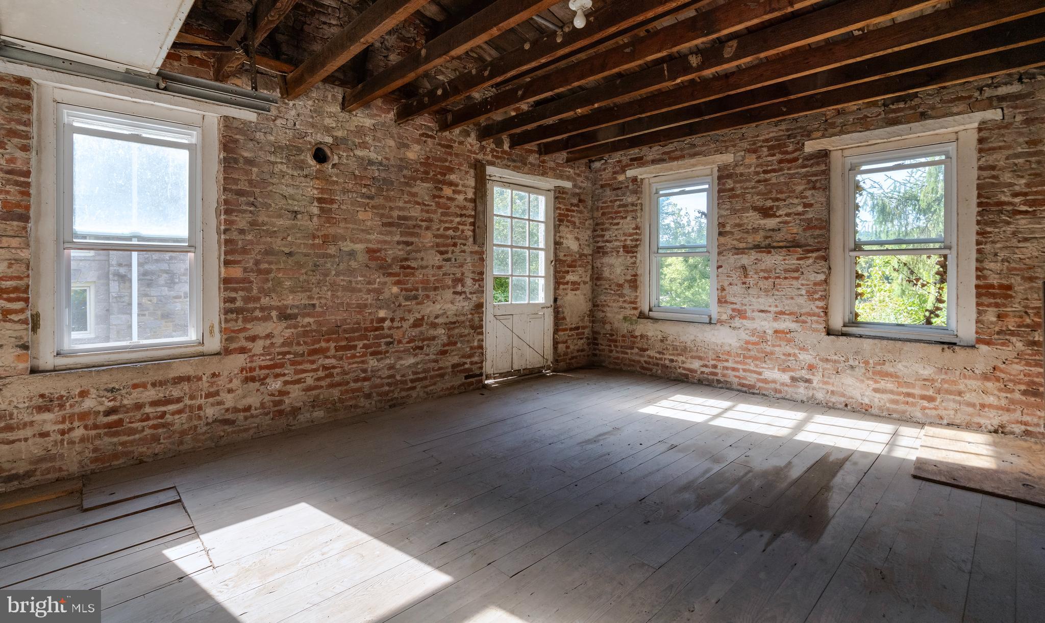 Real estate listing preview #39