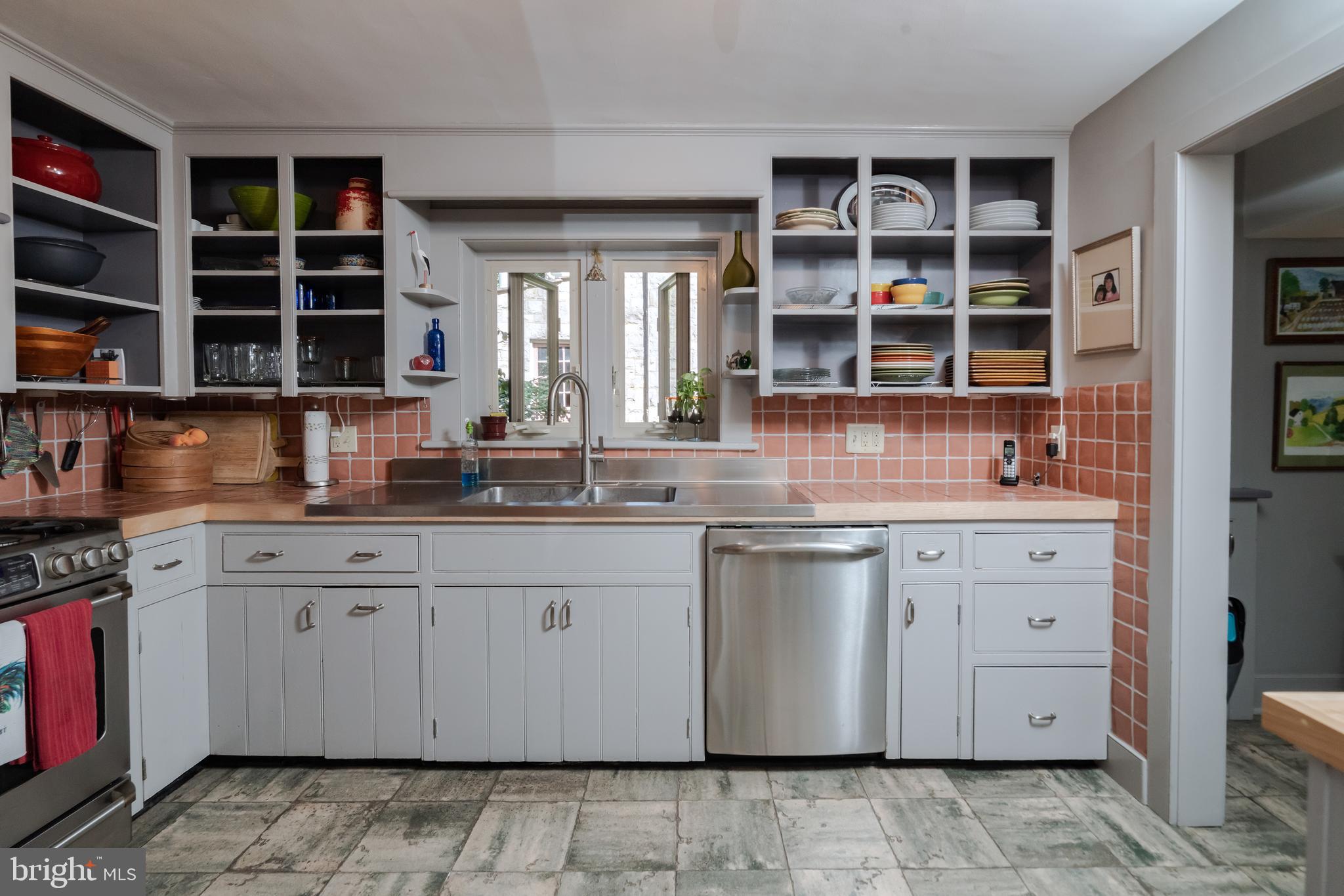 Real estate listing preview #13