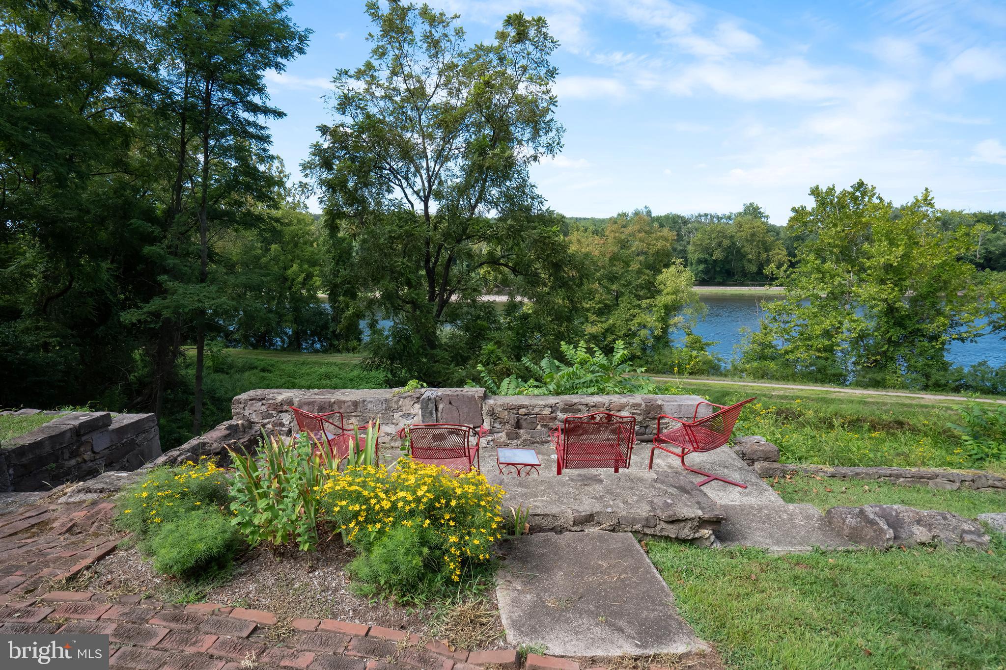 Real estate listing preview #33