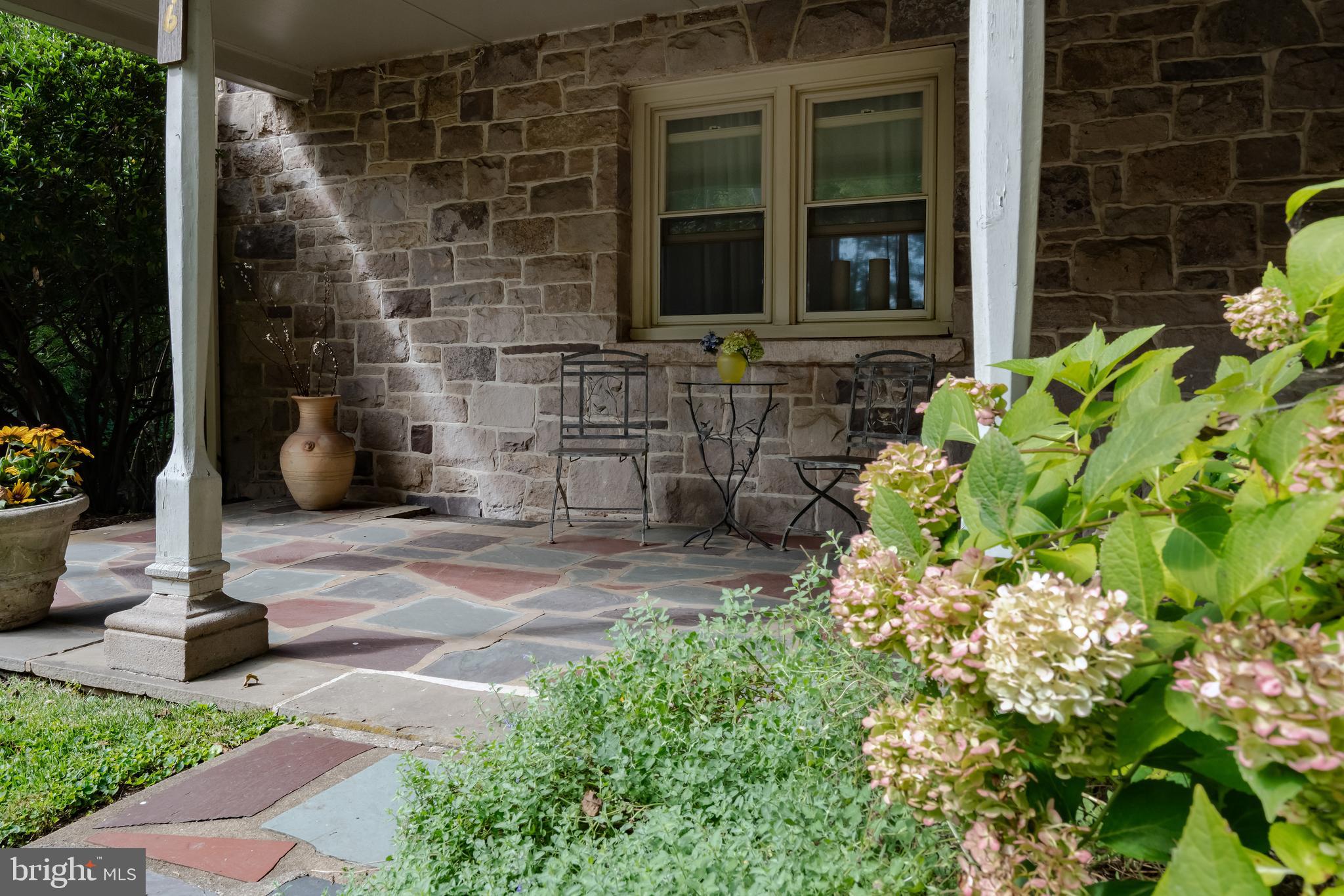 Real estate listing preview #5