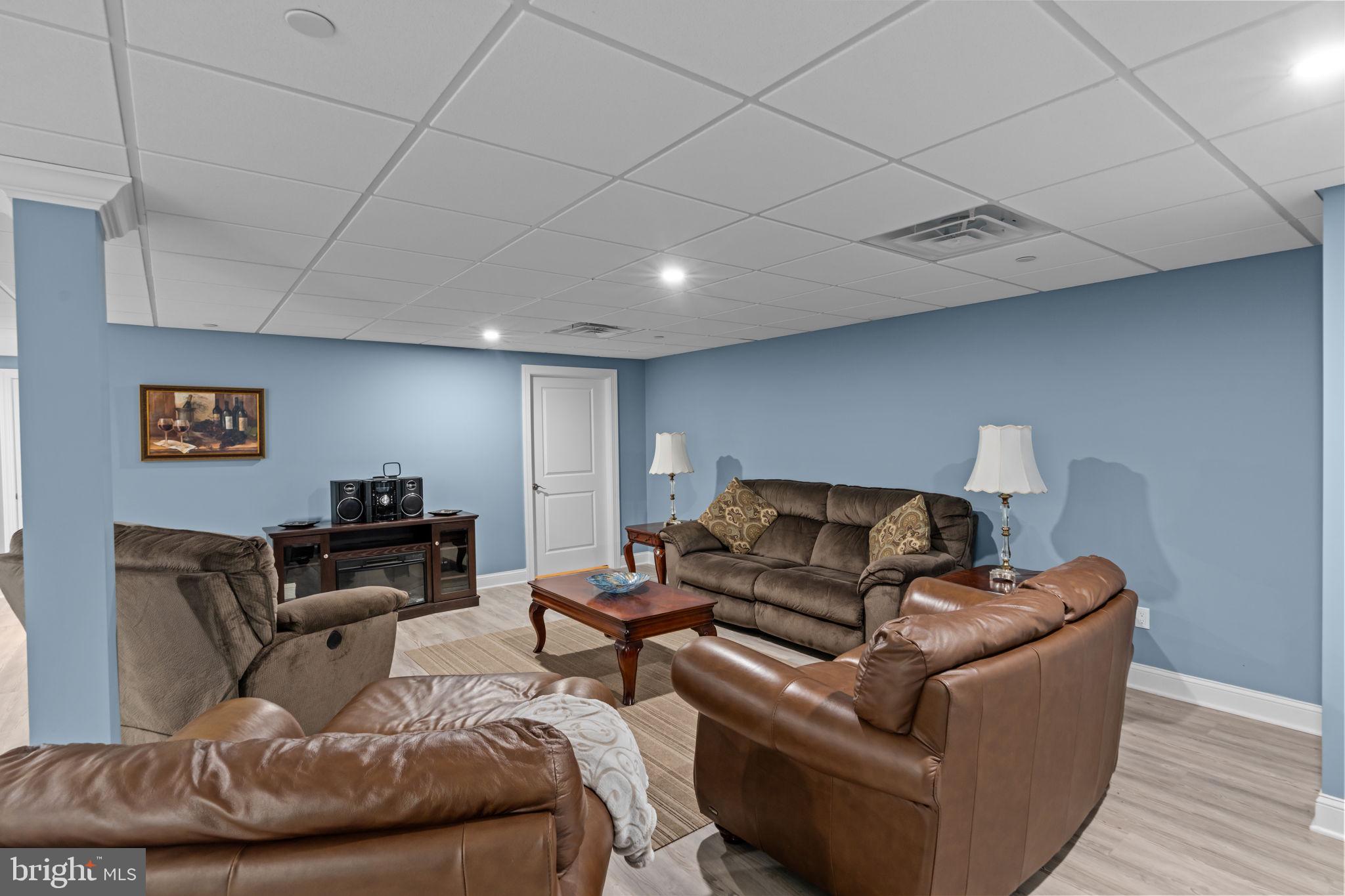 Real estate listing preview #34