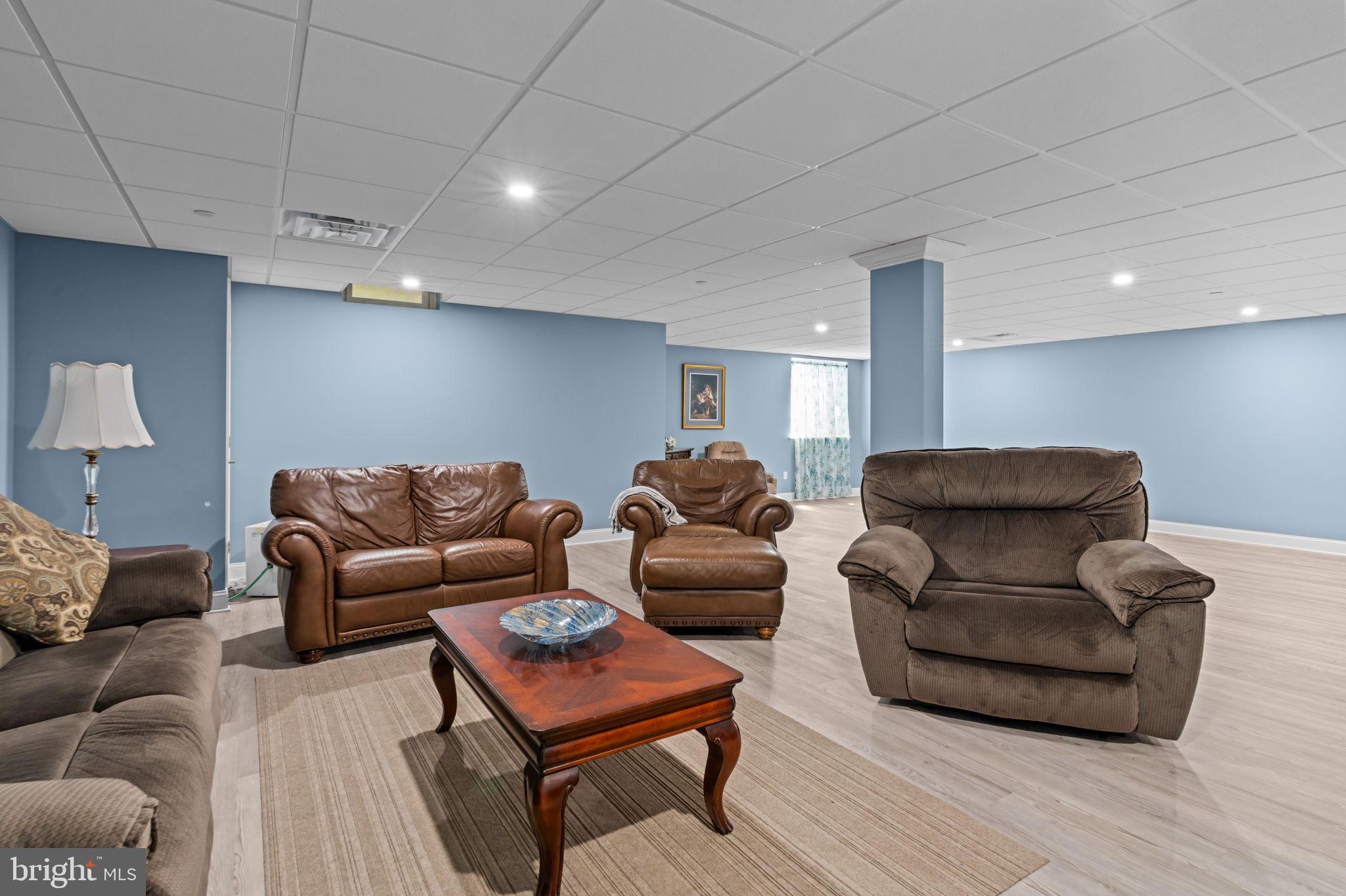 Real estate listing preview #35