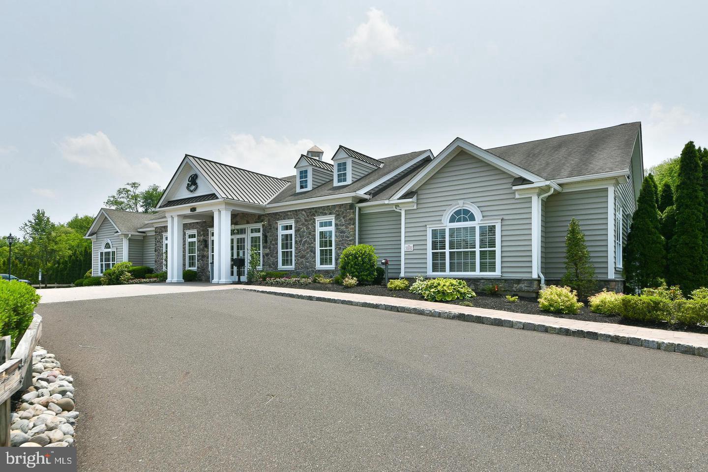 Real estate listing preview #40